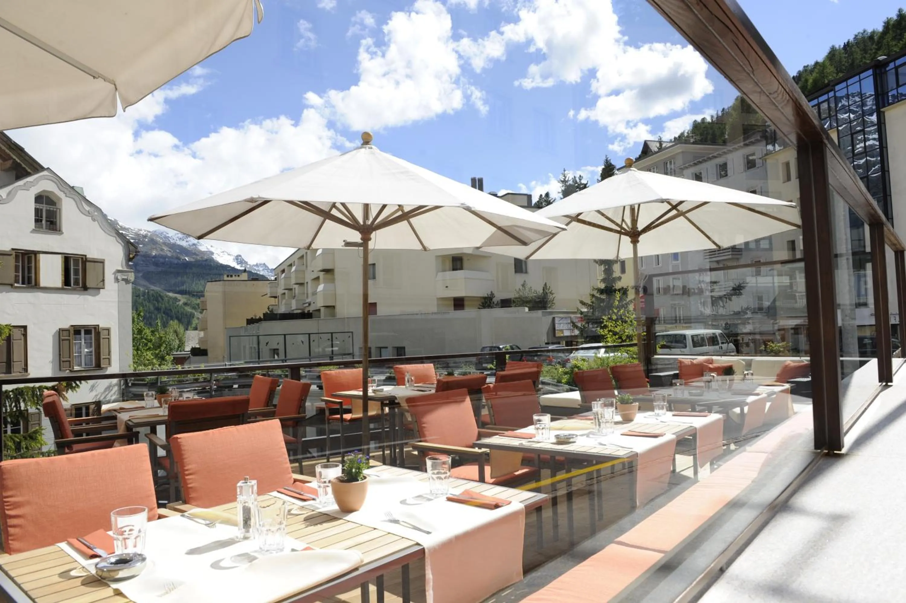 Restaurant/places to eat in Hotel Schweizerhof St. Moritz