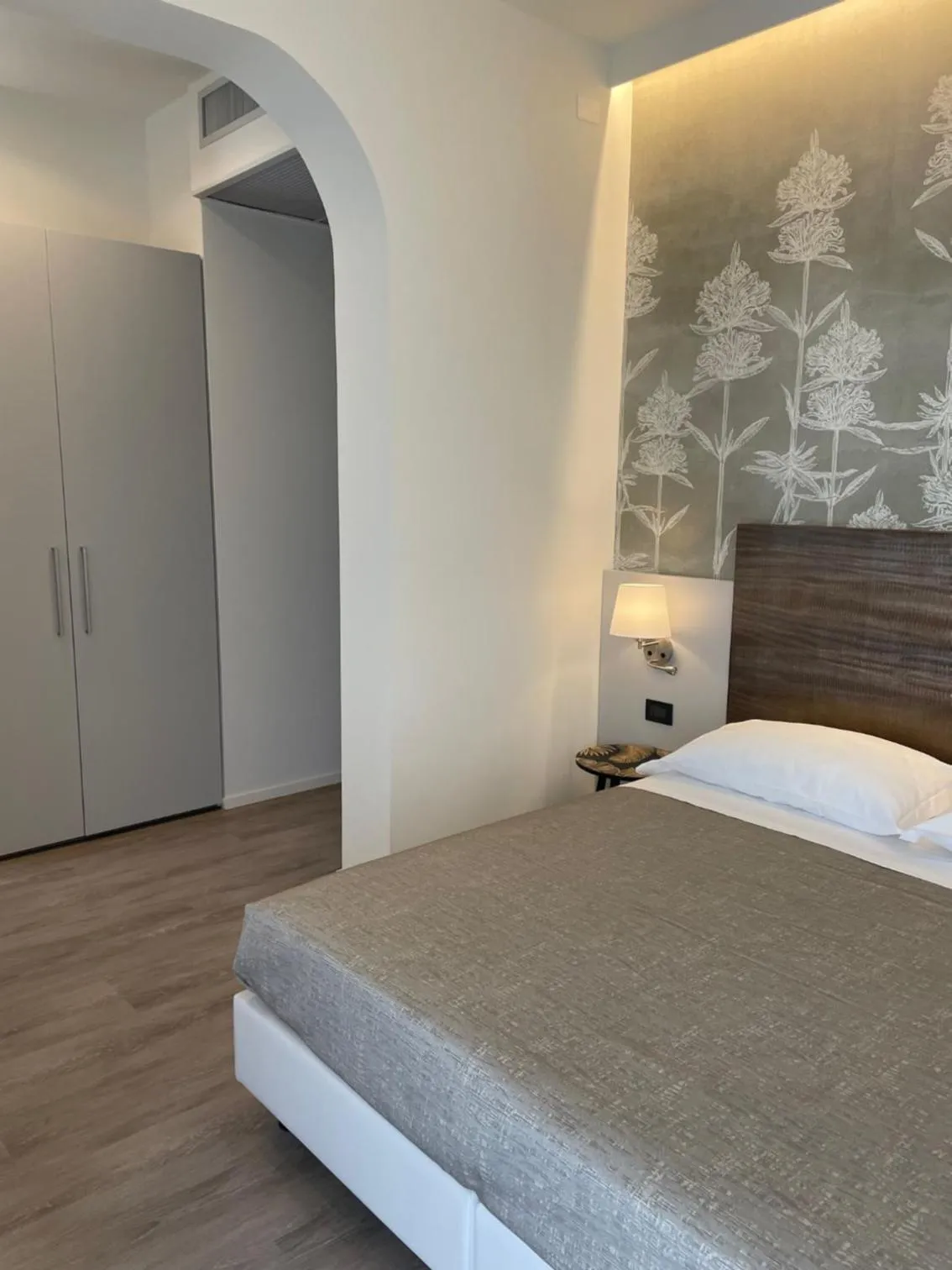 Bed in Hotel Tritone