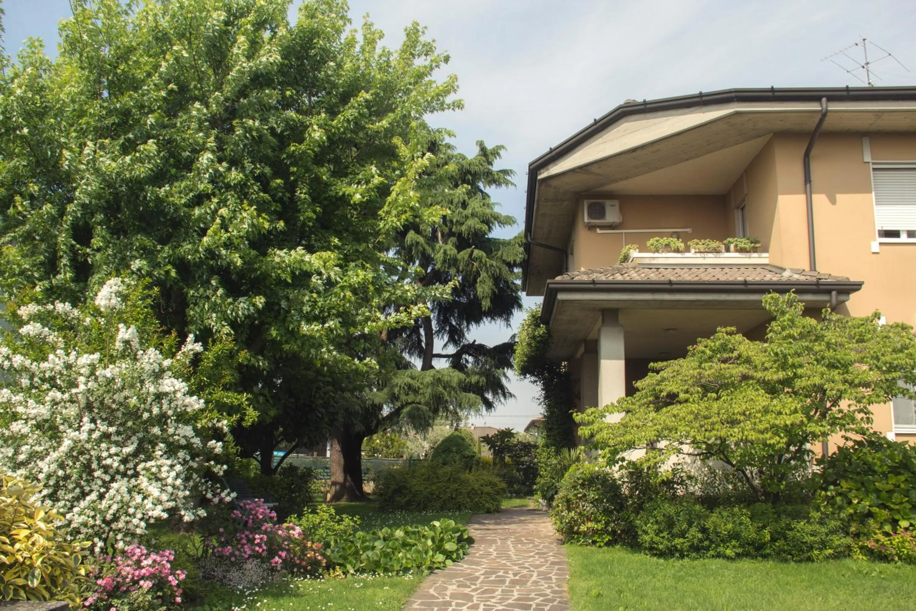 Facade/entrance in Il Giardino