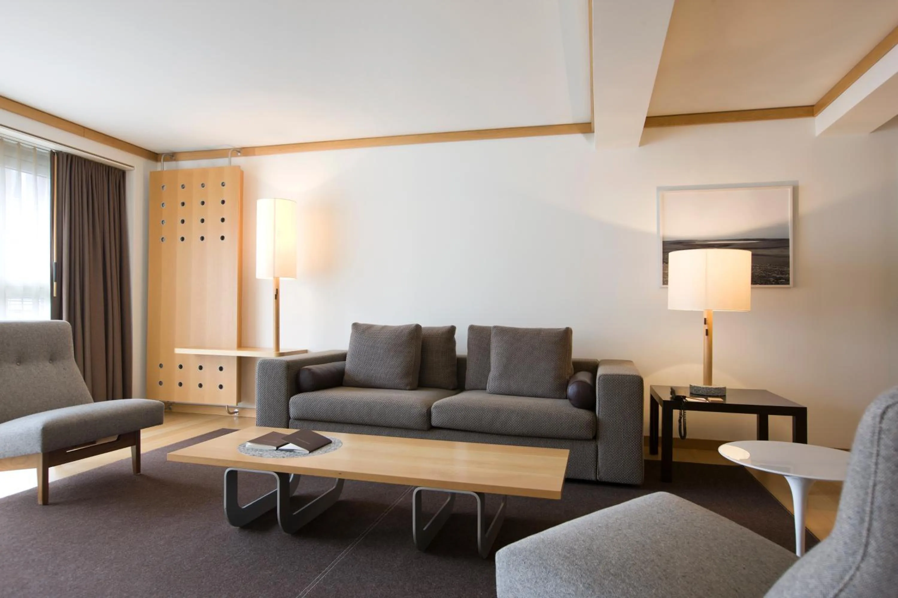 Decorative detail in The Omnia