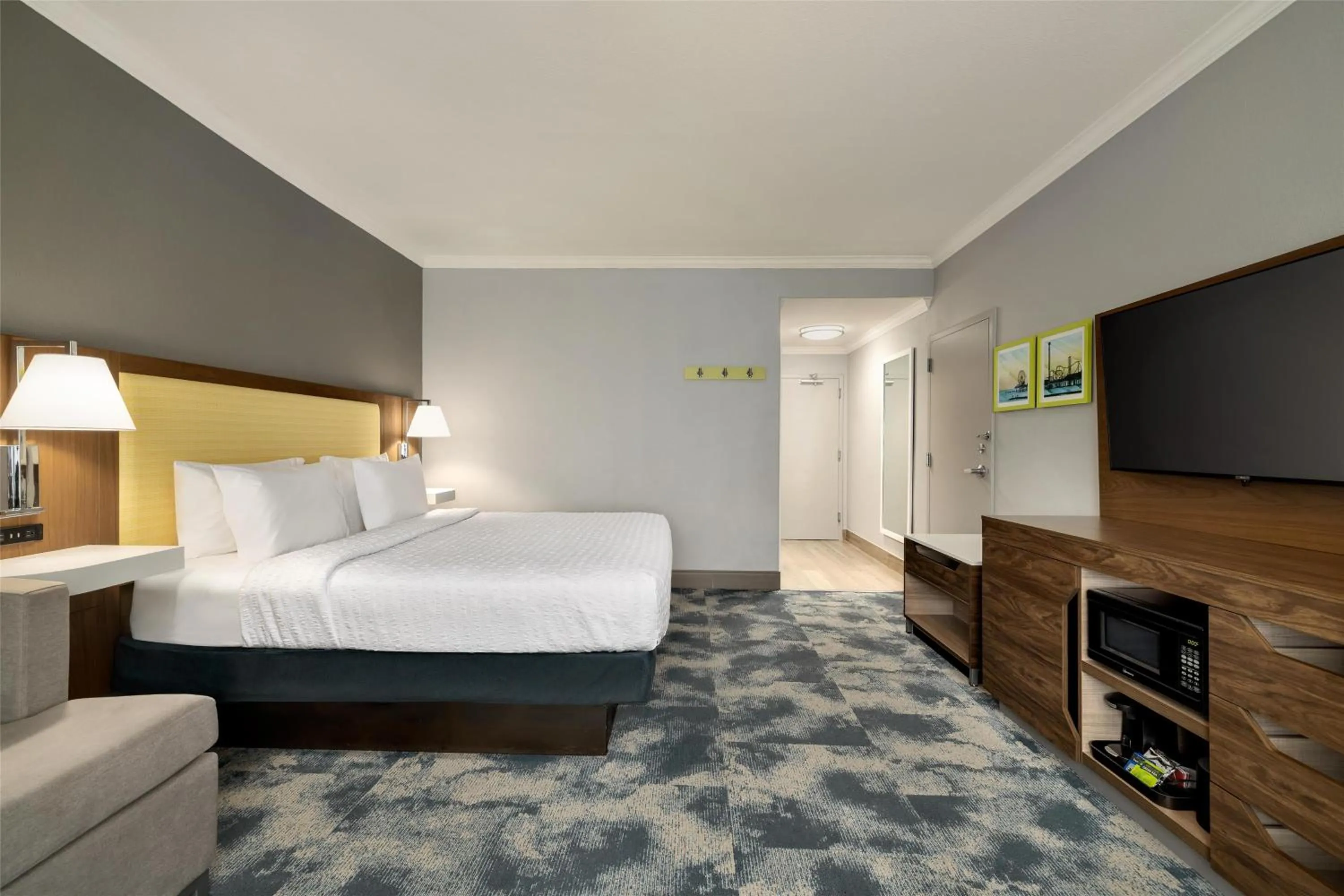 Bed in Hampton Inn & Suites Galveston