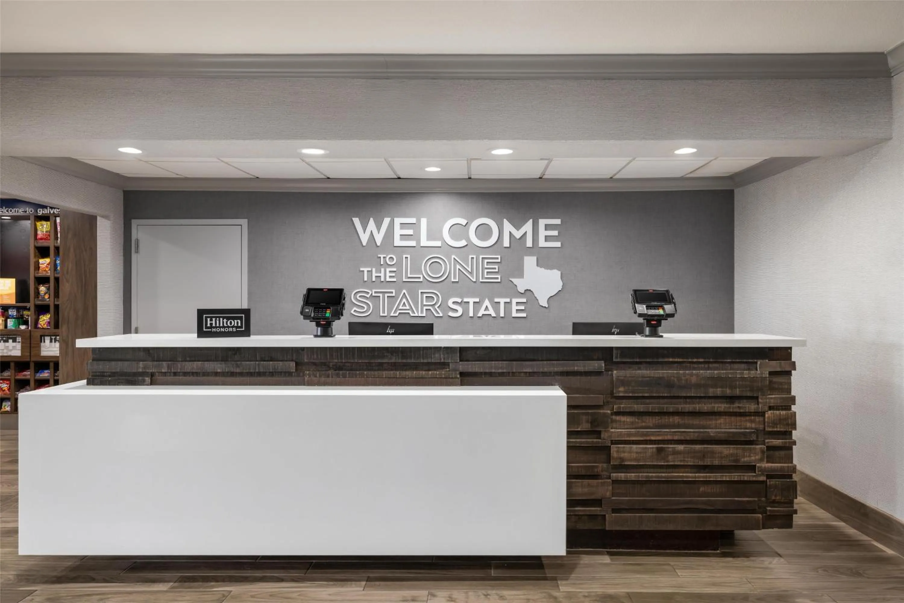 Lobby or reception in Hampton Inn & Suites Galveston
