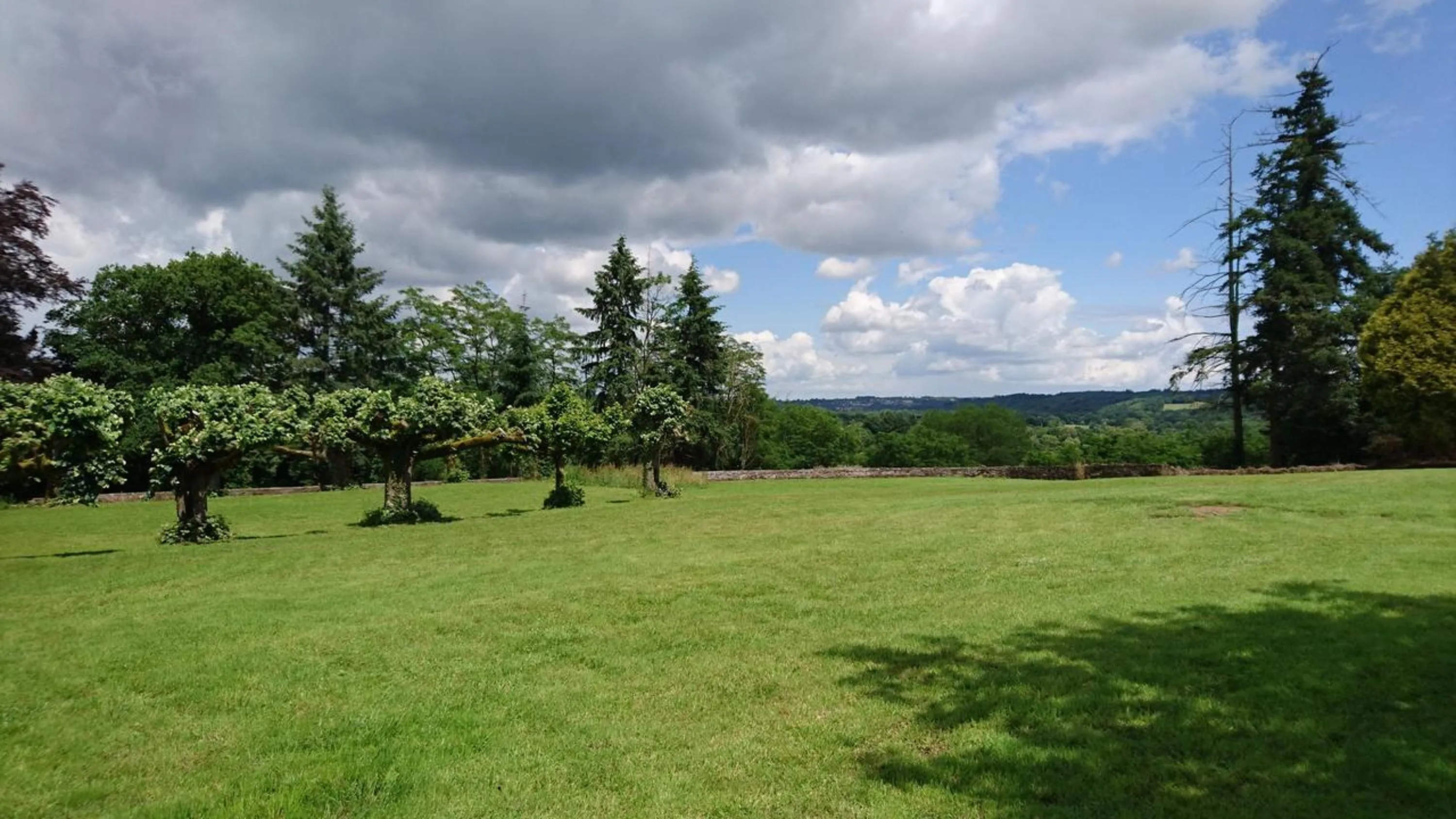 Day in Pierre Deluen Domaine de la Grange de Quaire