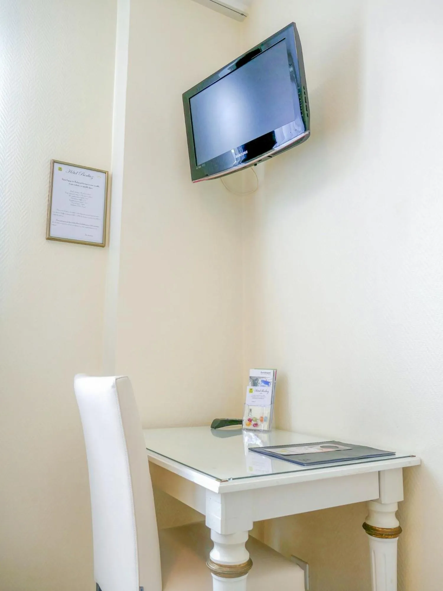 Hotel Berlioz Basel Airport