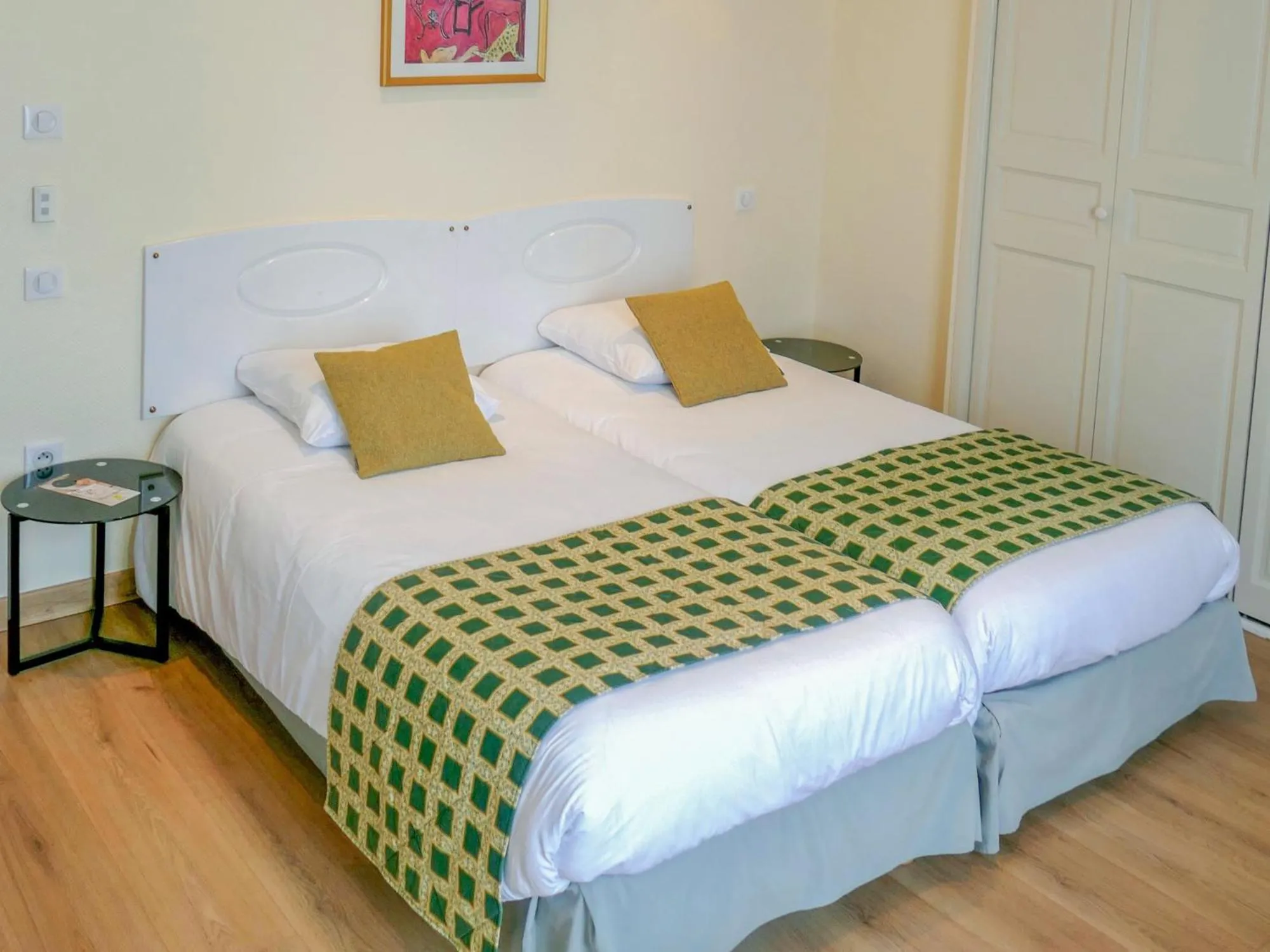 Bed in Hotel Berlioz Basel Airport