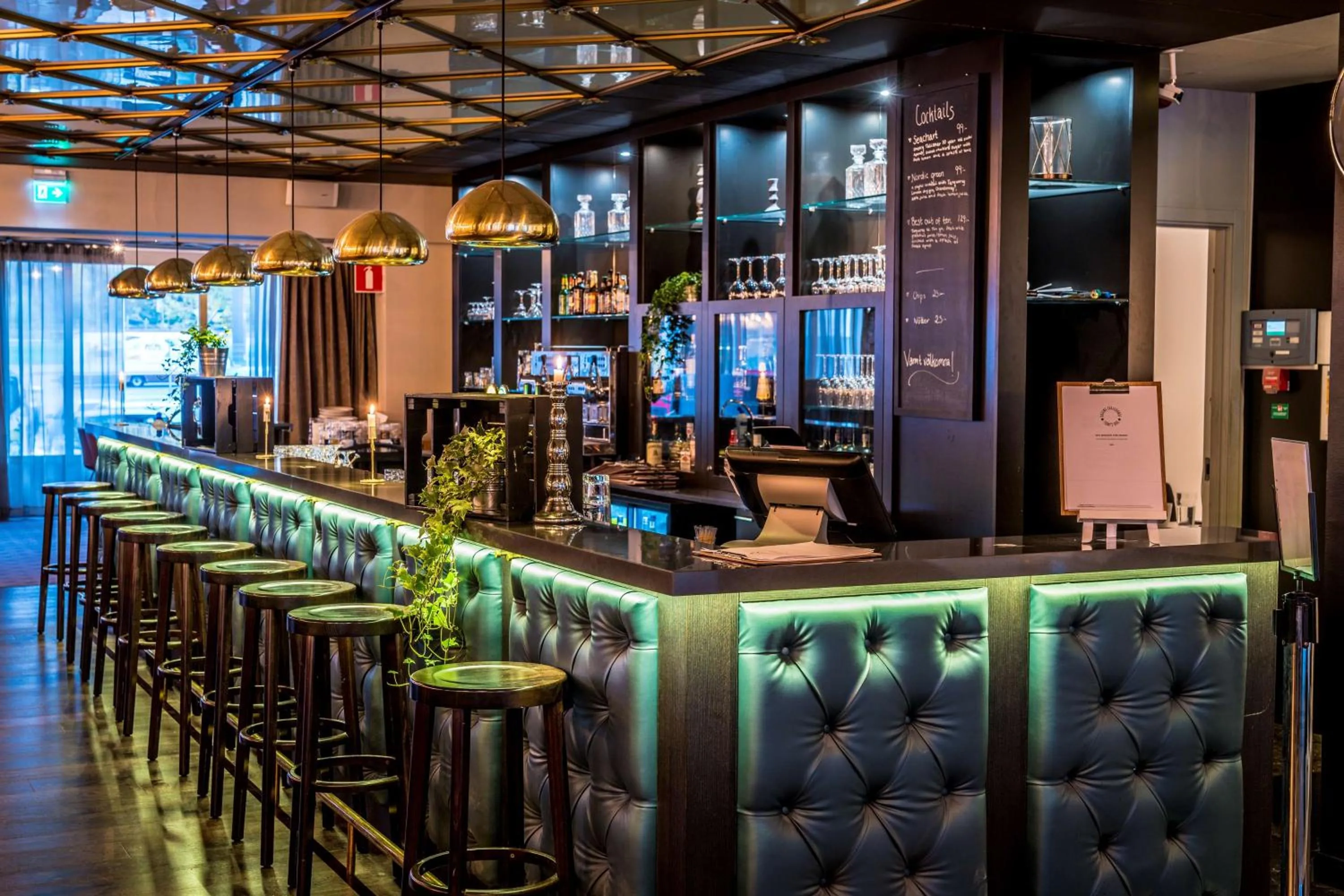 Lounge or bar in Scandic Skärholmen