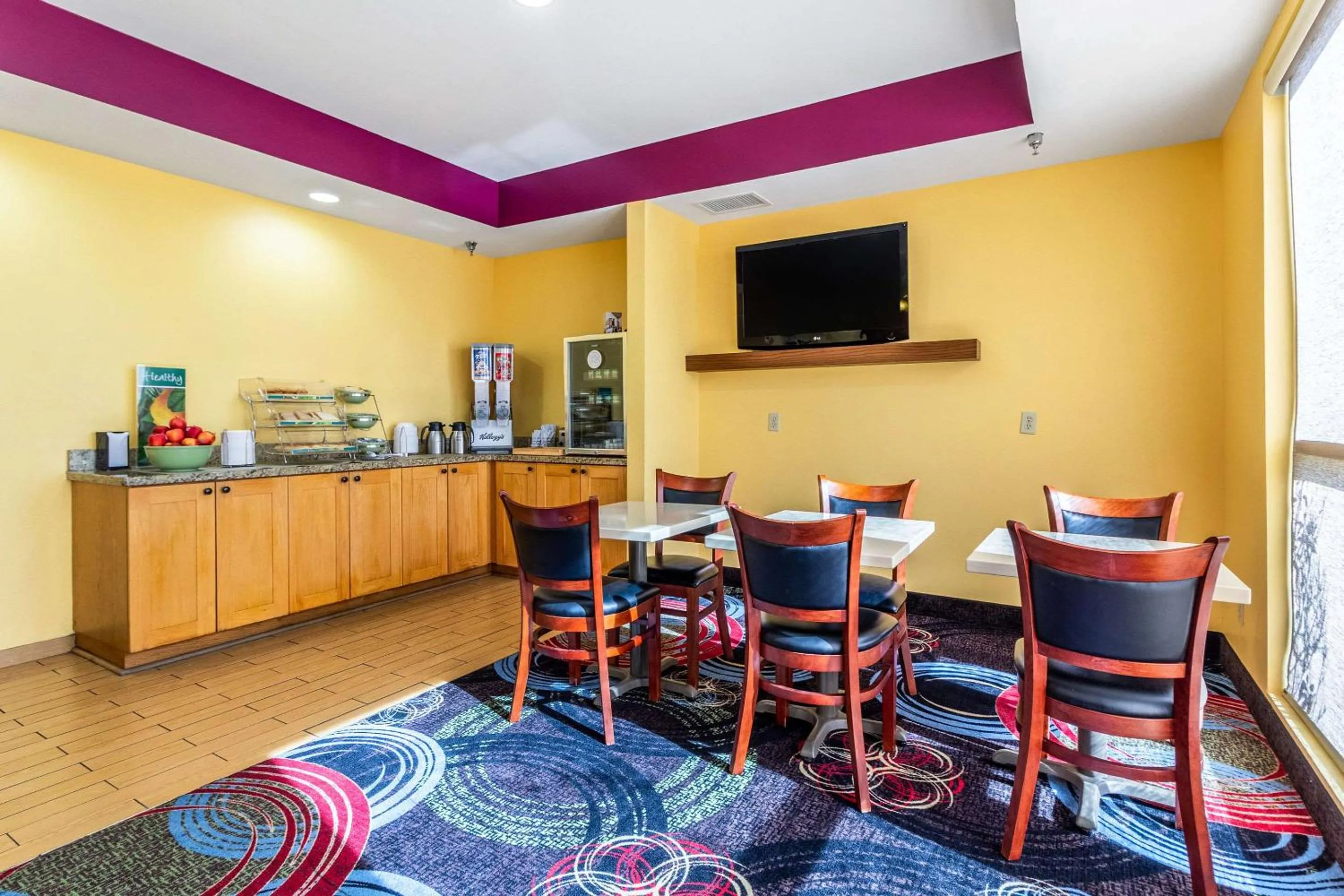 Breakfast in Quality Inn Texas City I-45