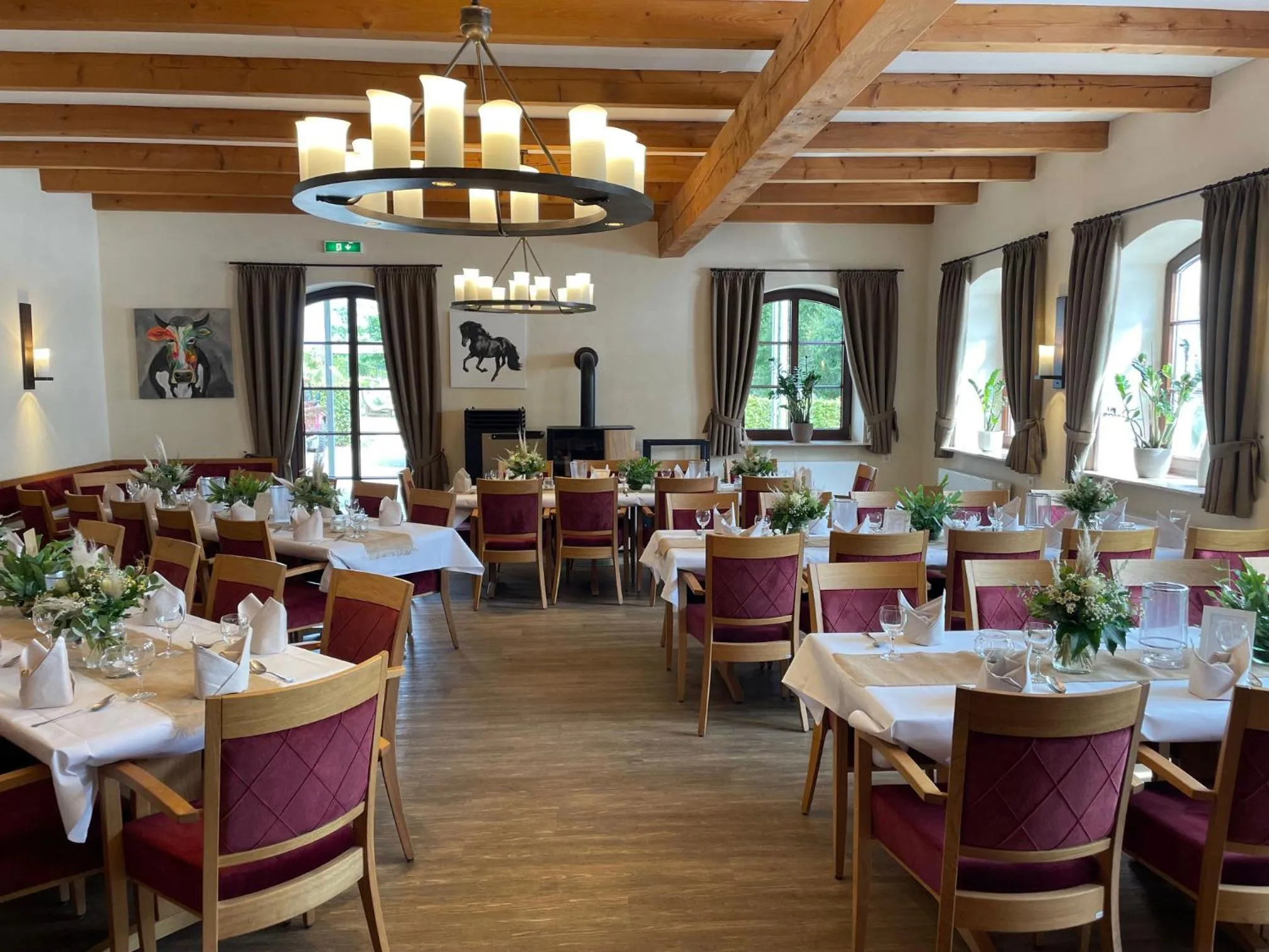 Restaurant/places to eat in Hotel Zur-Borke