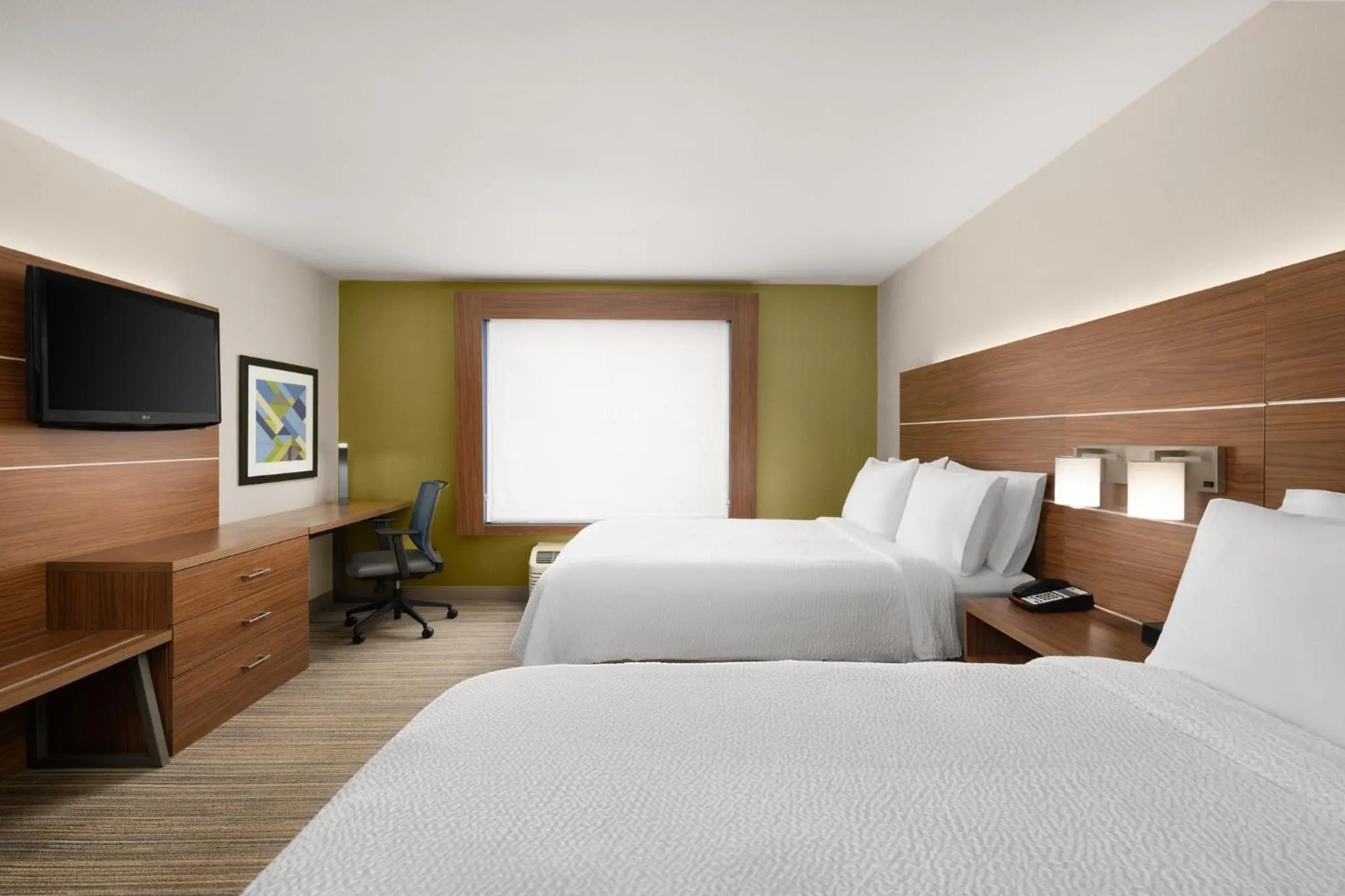 Photo of the whole room, Bed in Holiday Inn Express San Diego - Sea World Area by IHG