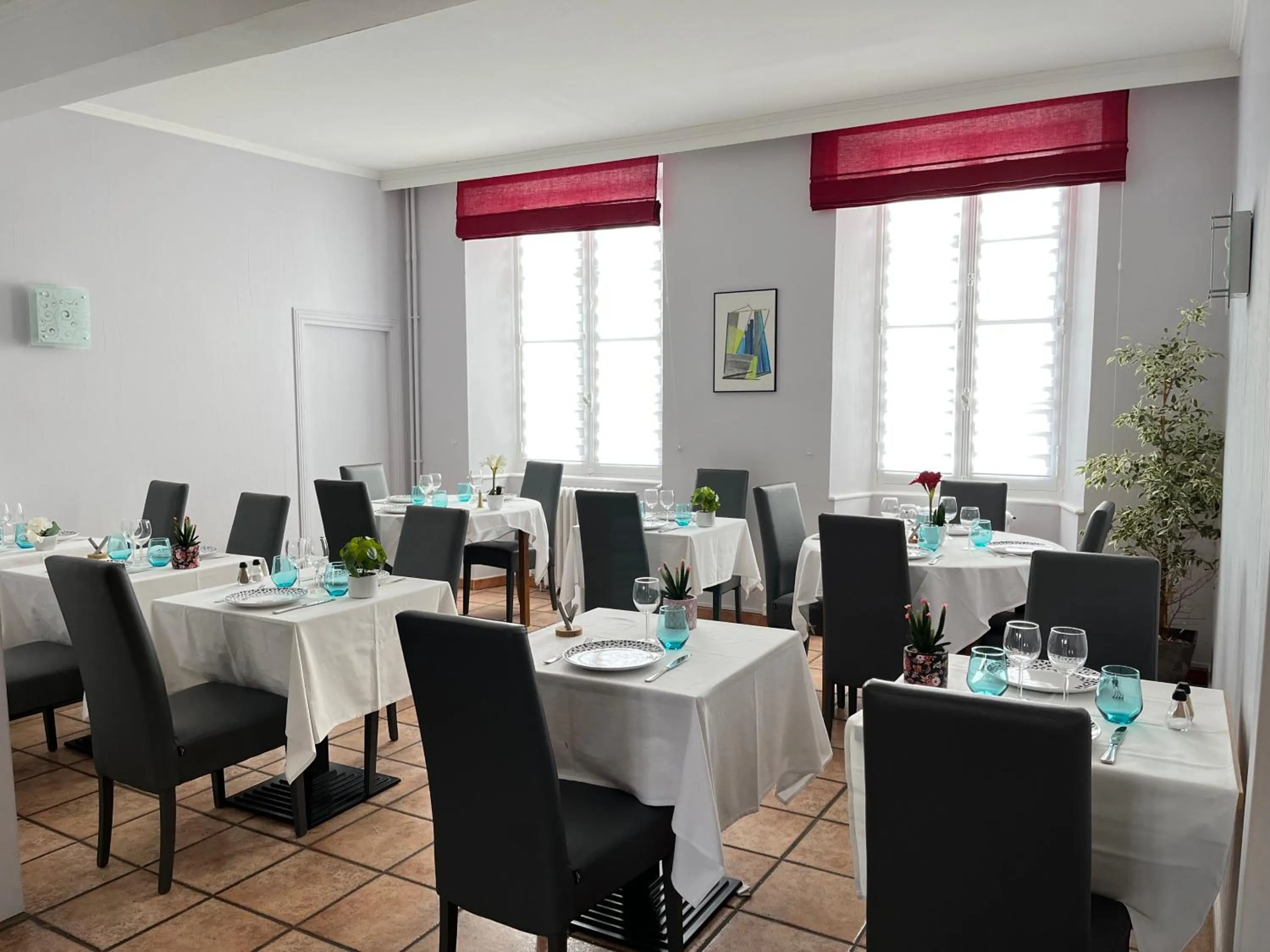 Restaurant/places to eat in Logis Hôtel L'Arche de Noé