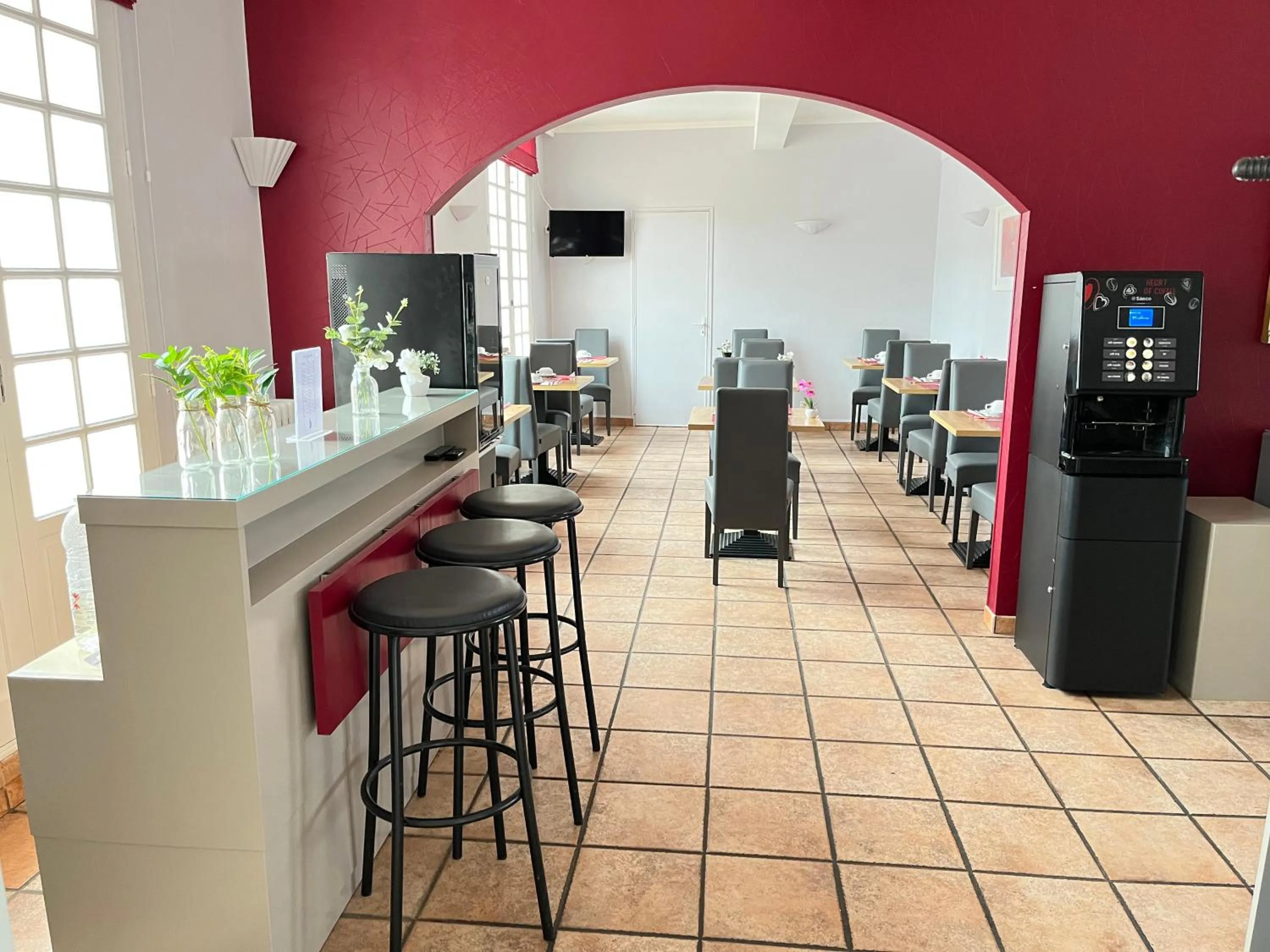 Restaurant/places to eat in Logis Hôtel L'Arche de Noé