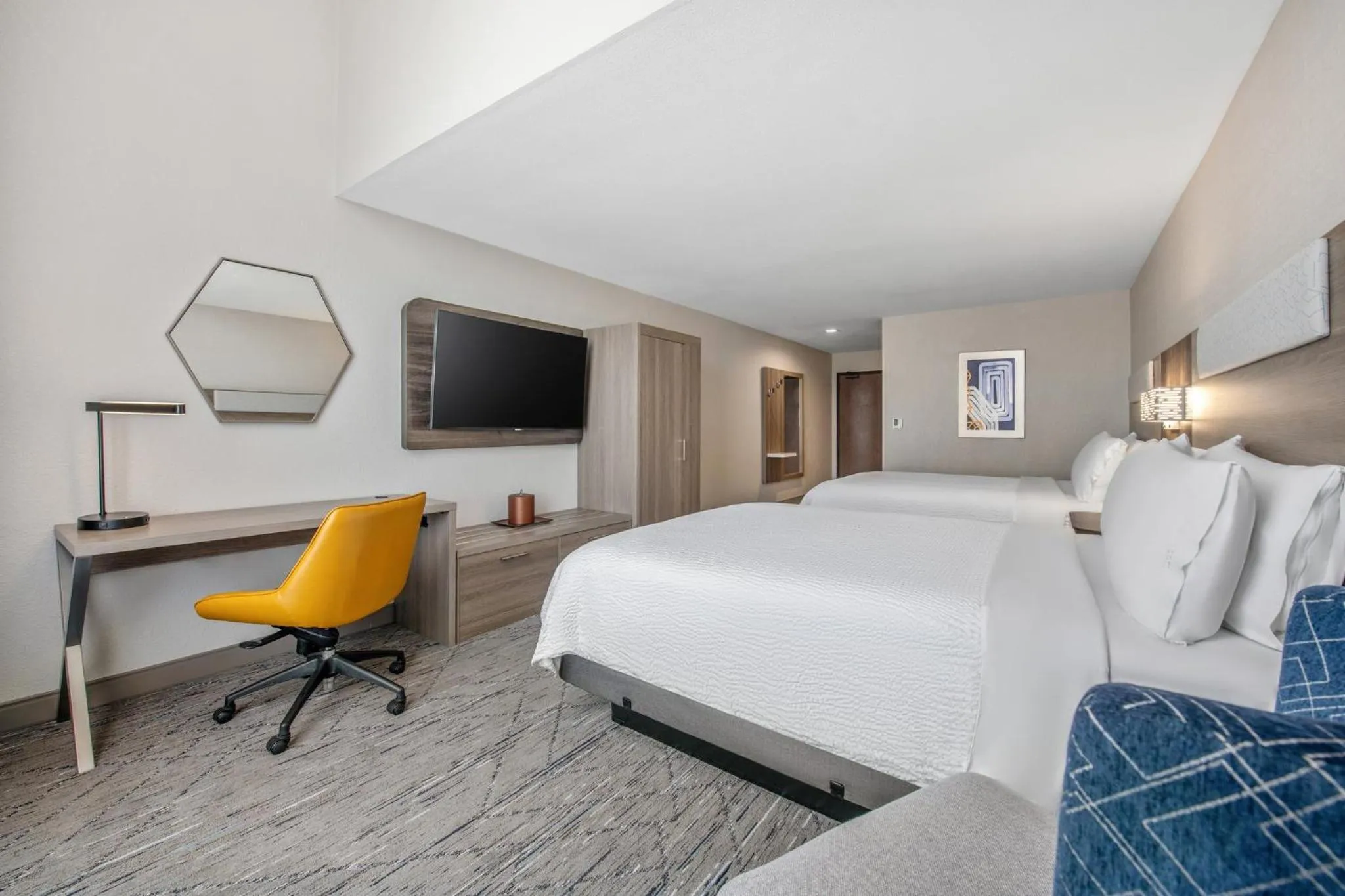 Photo of the whole room, Bed in Holiday Inn Express San Diego - Sorrento Valley by IHG