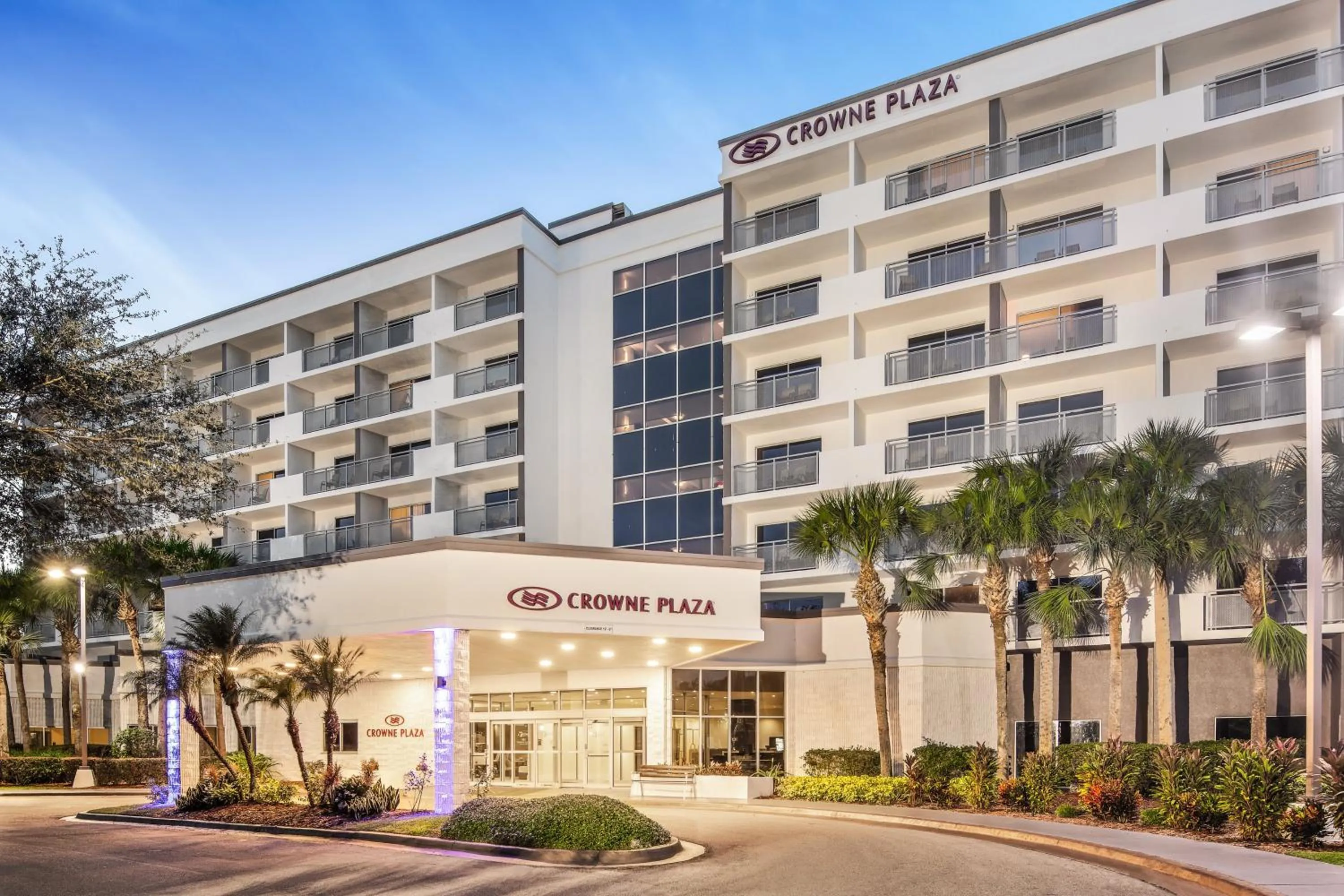 Property building in Crowne Plaza Orlando - Lake Buena Vista by IHG
