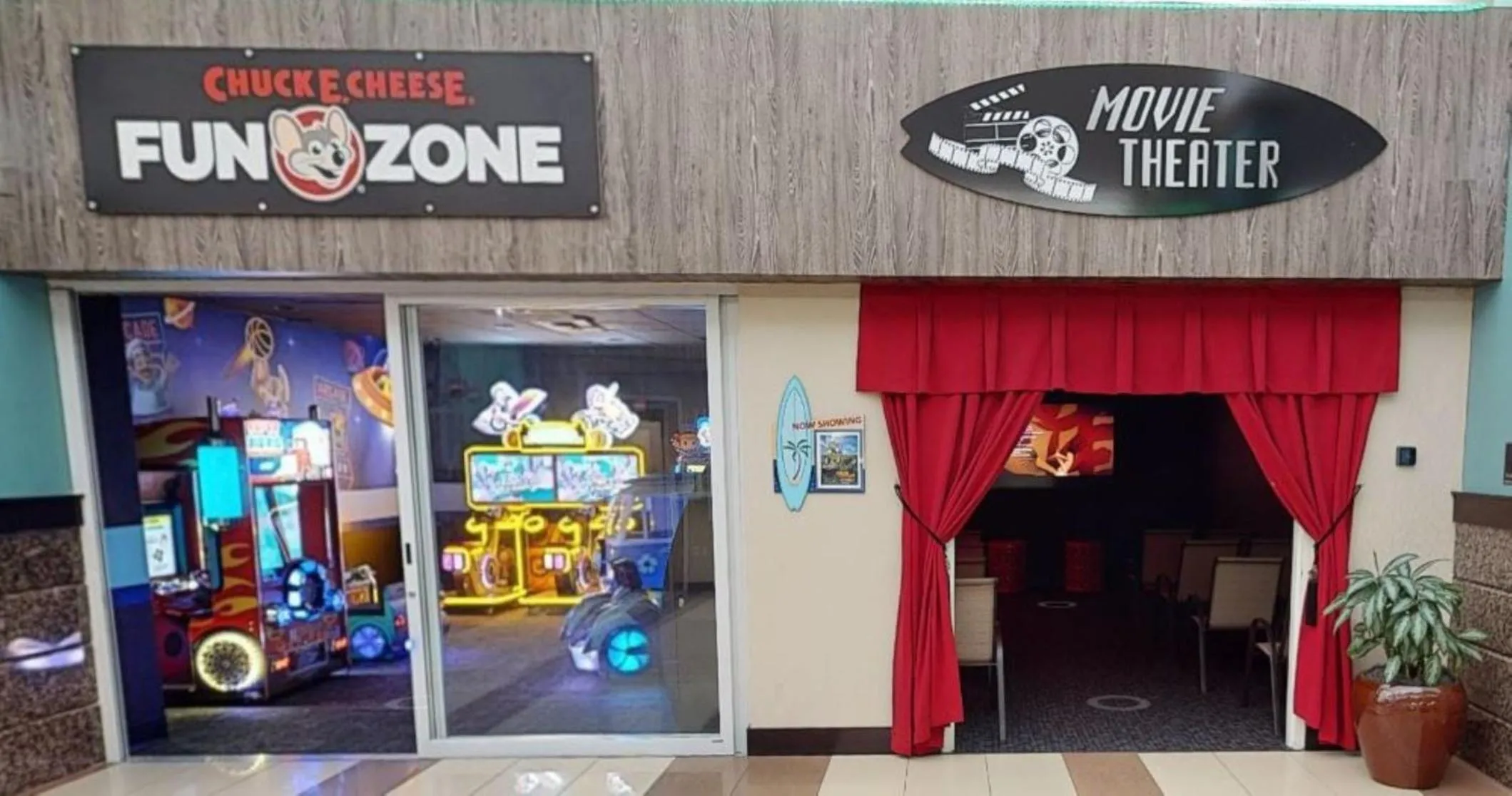 Game Room in Holiday Inn Resort Orlando - Lake Buena Vista by IHG