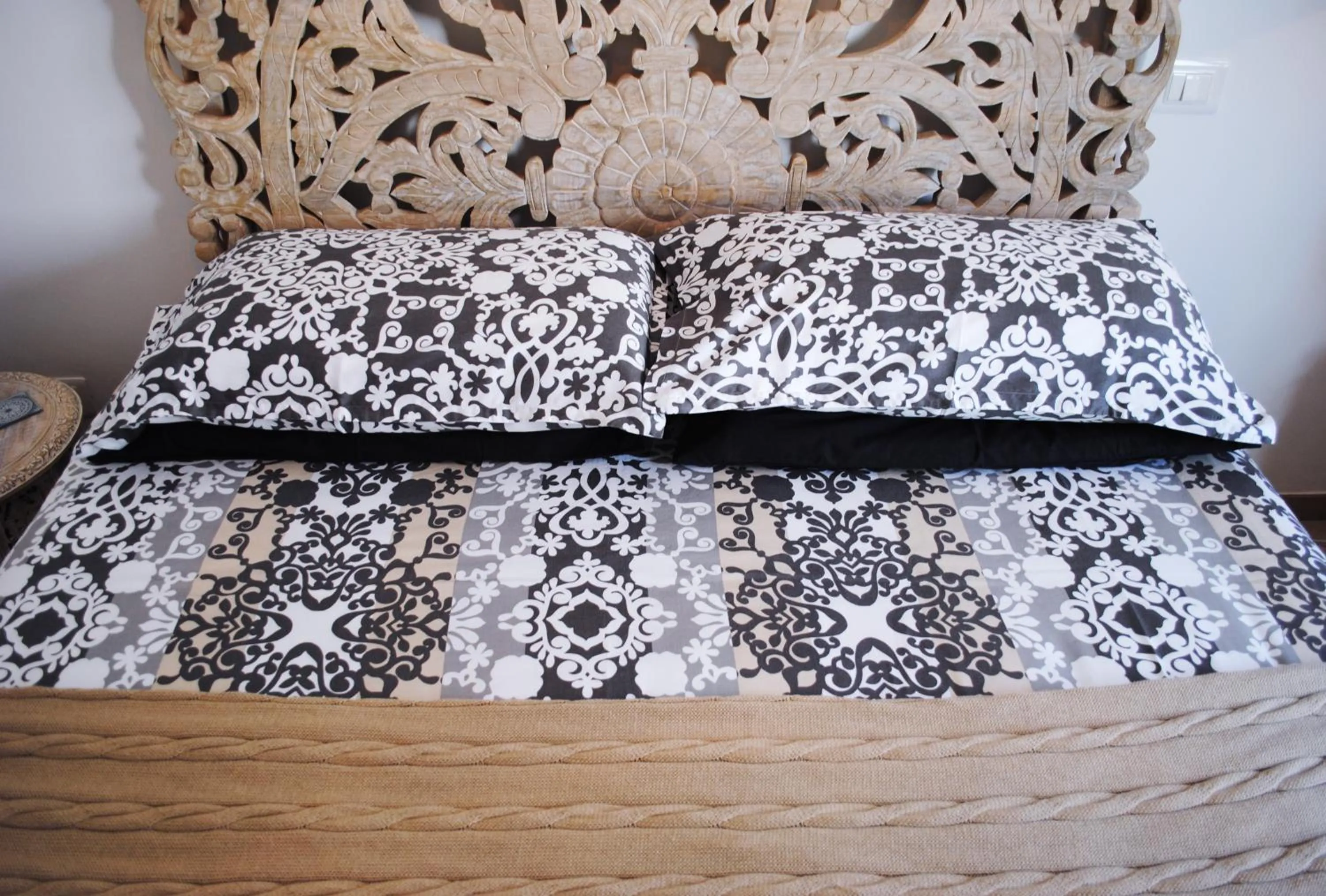 Bed in Festina Lente B&B