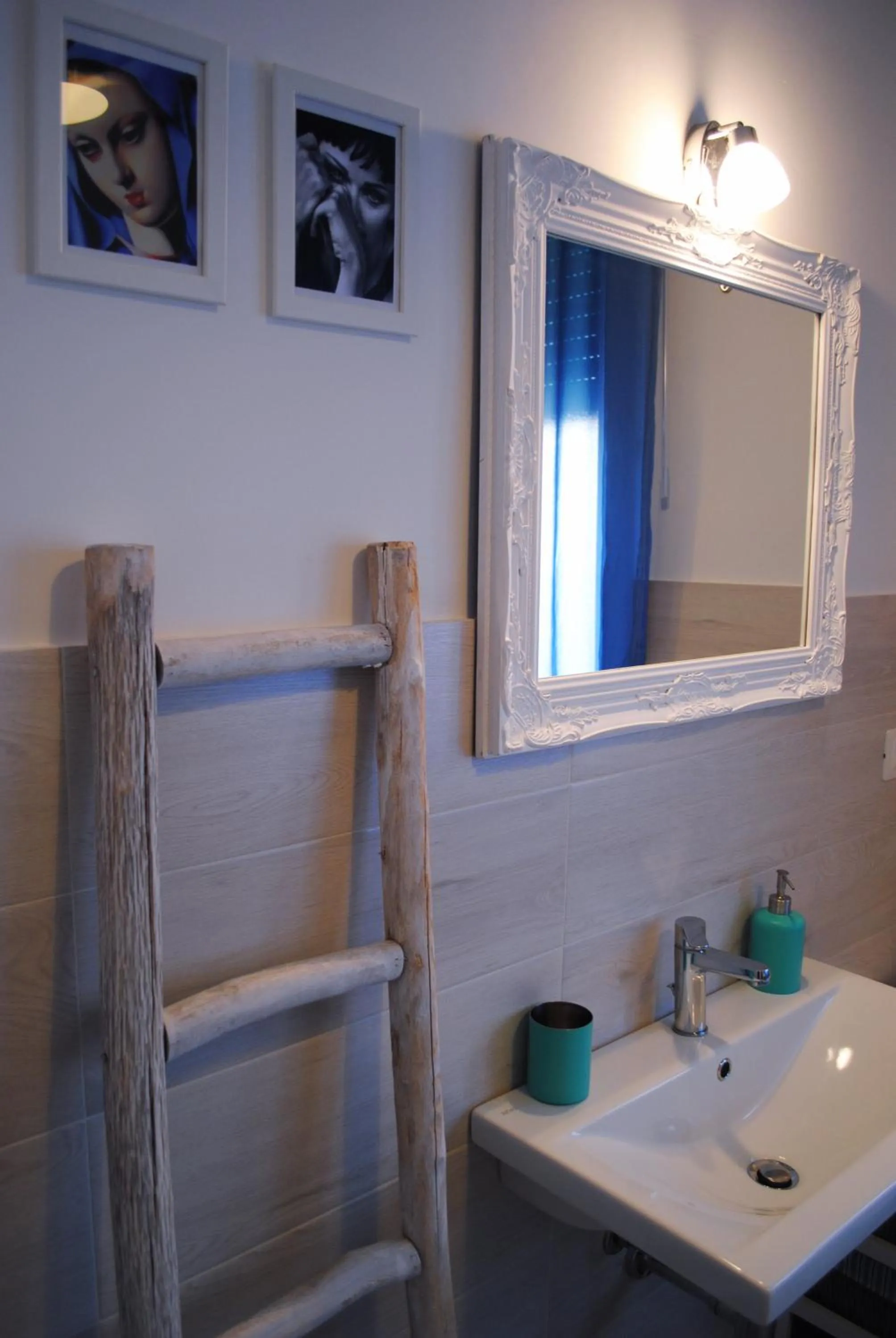 Bathroom in Festina Lente B&B