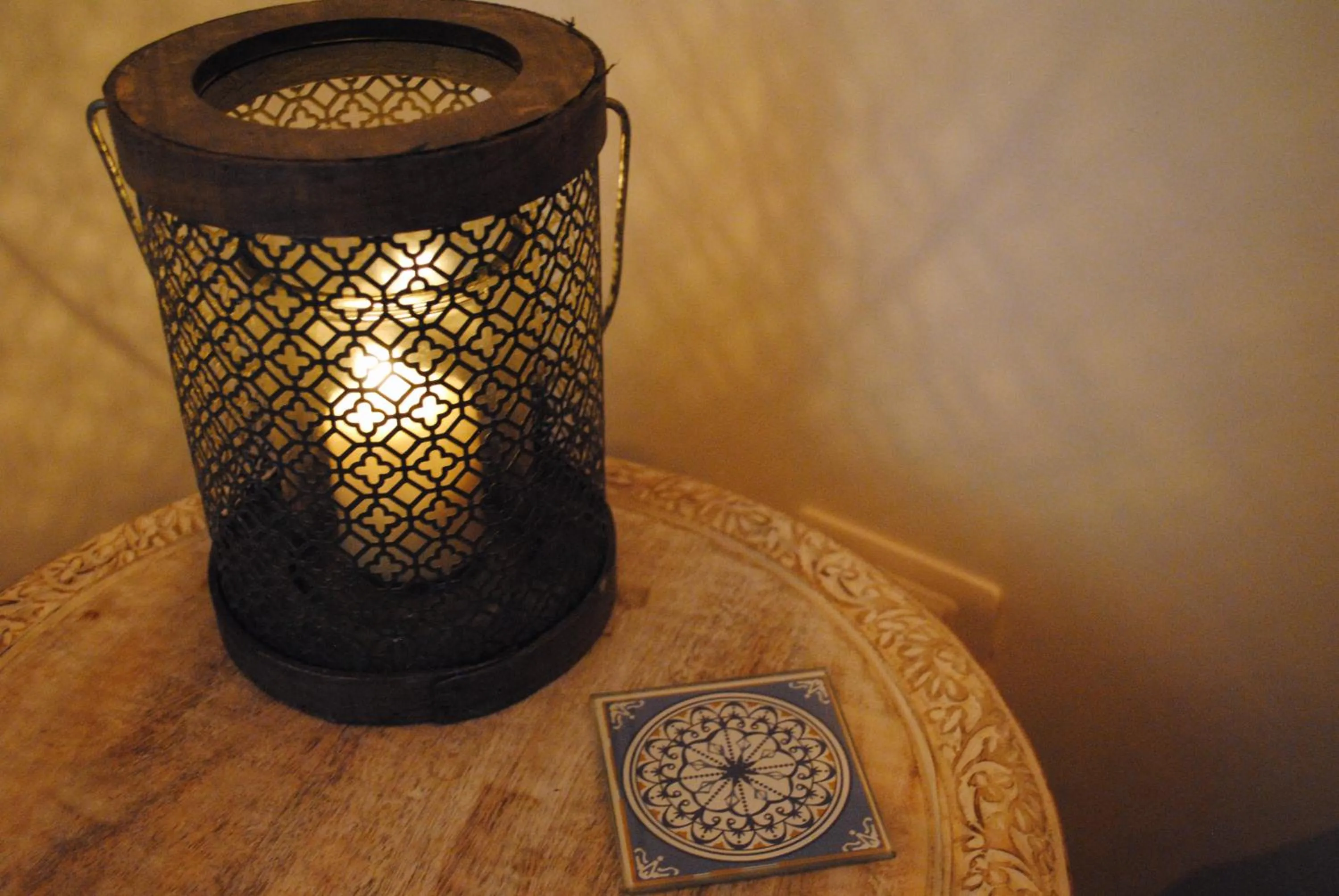 Decorative detail in Festina Lente B&B