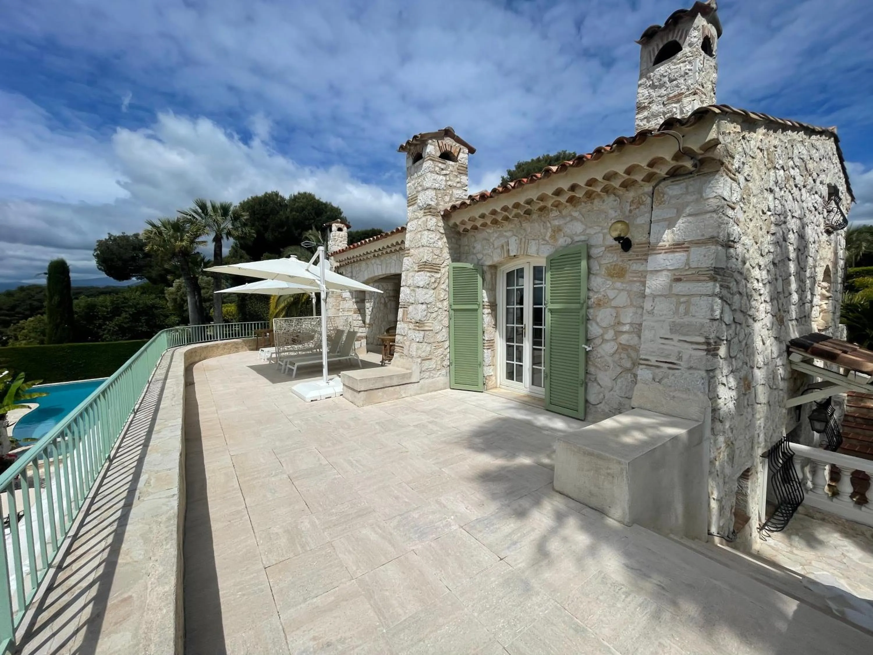 Property building in La Bergerie B&B