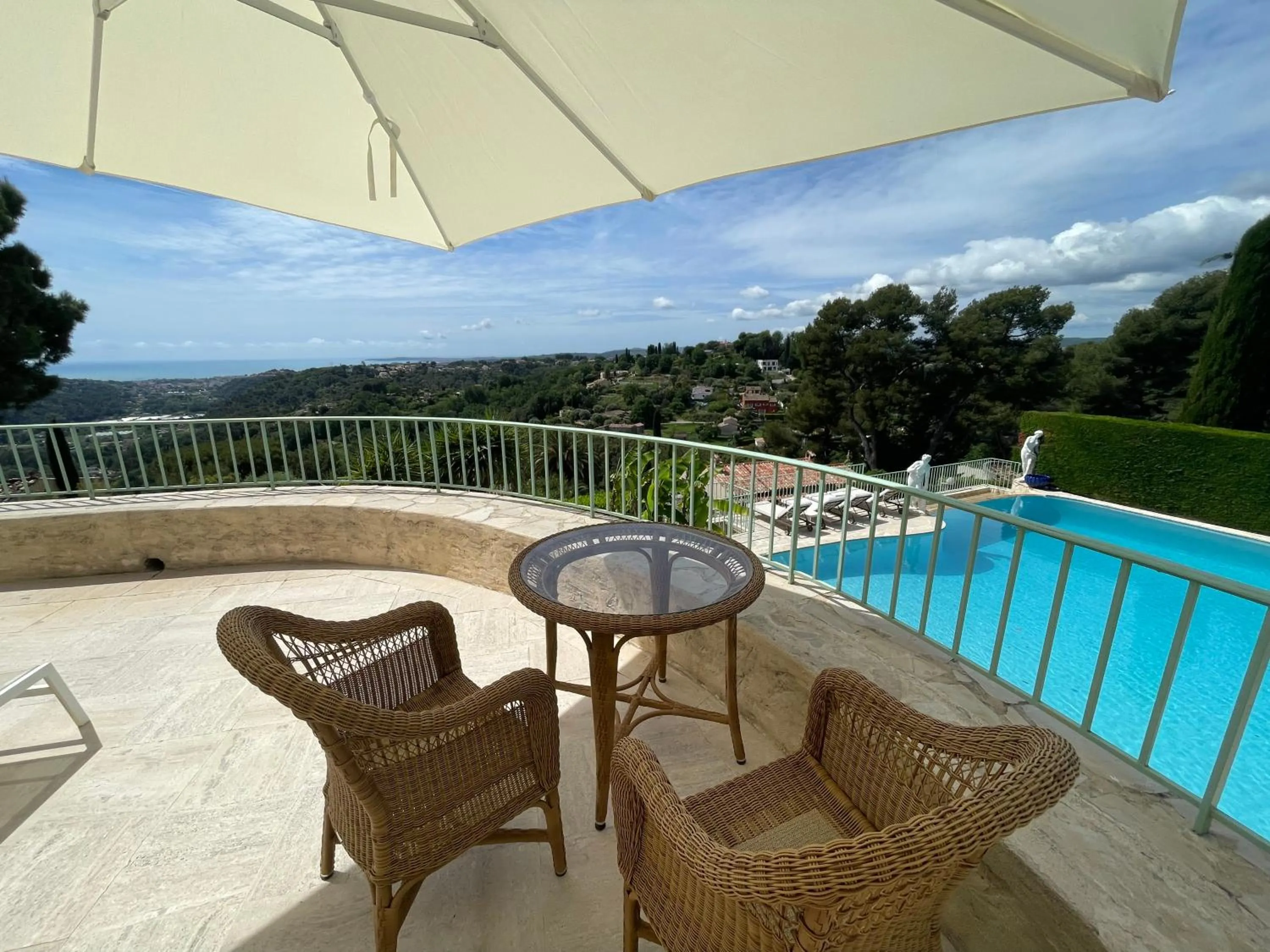 Patio in La Bergerie B&B