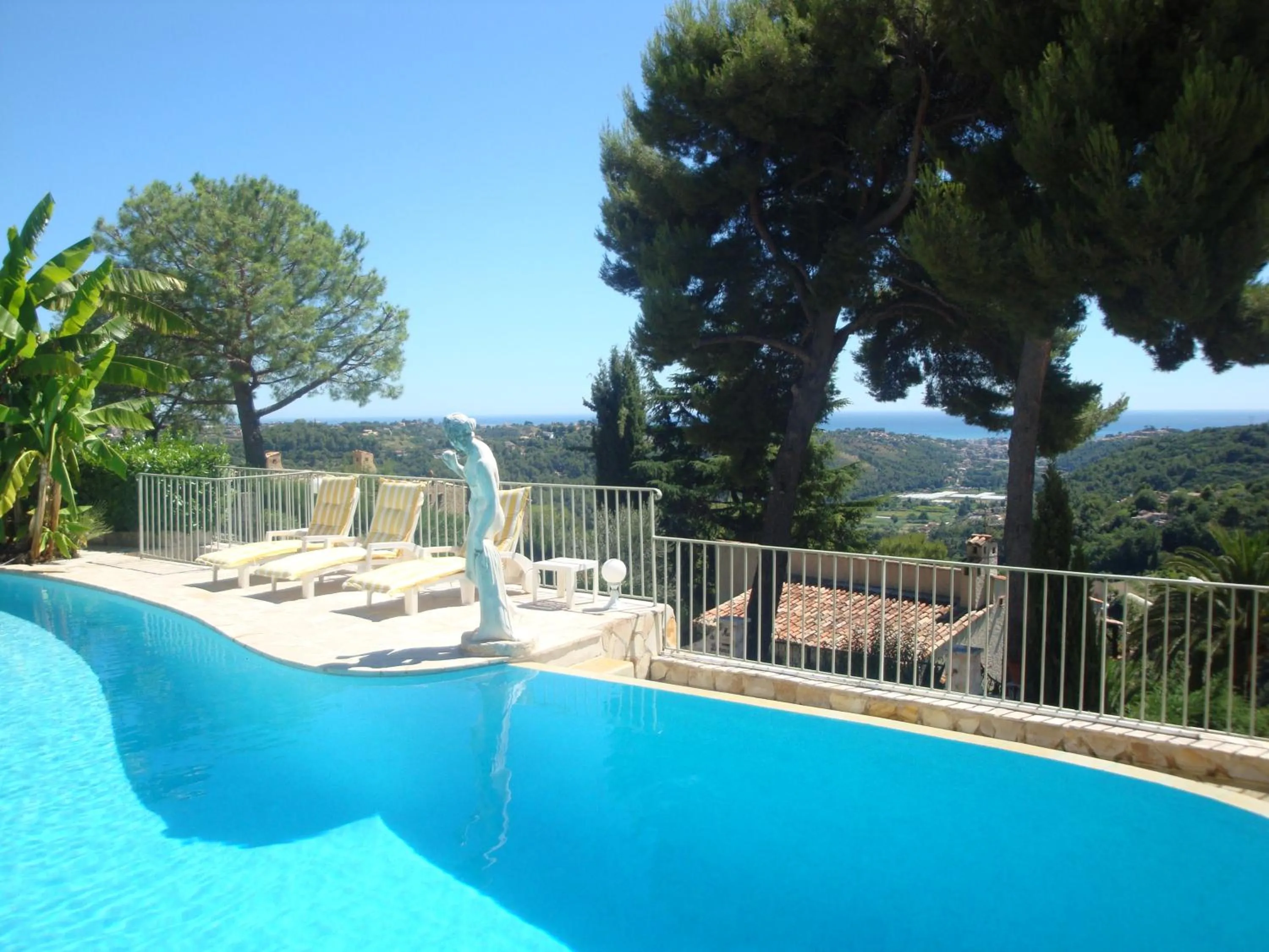 Patio in La Bergerie B&B