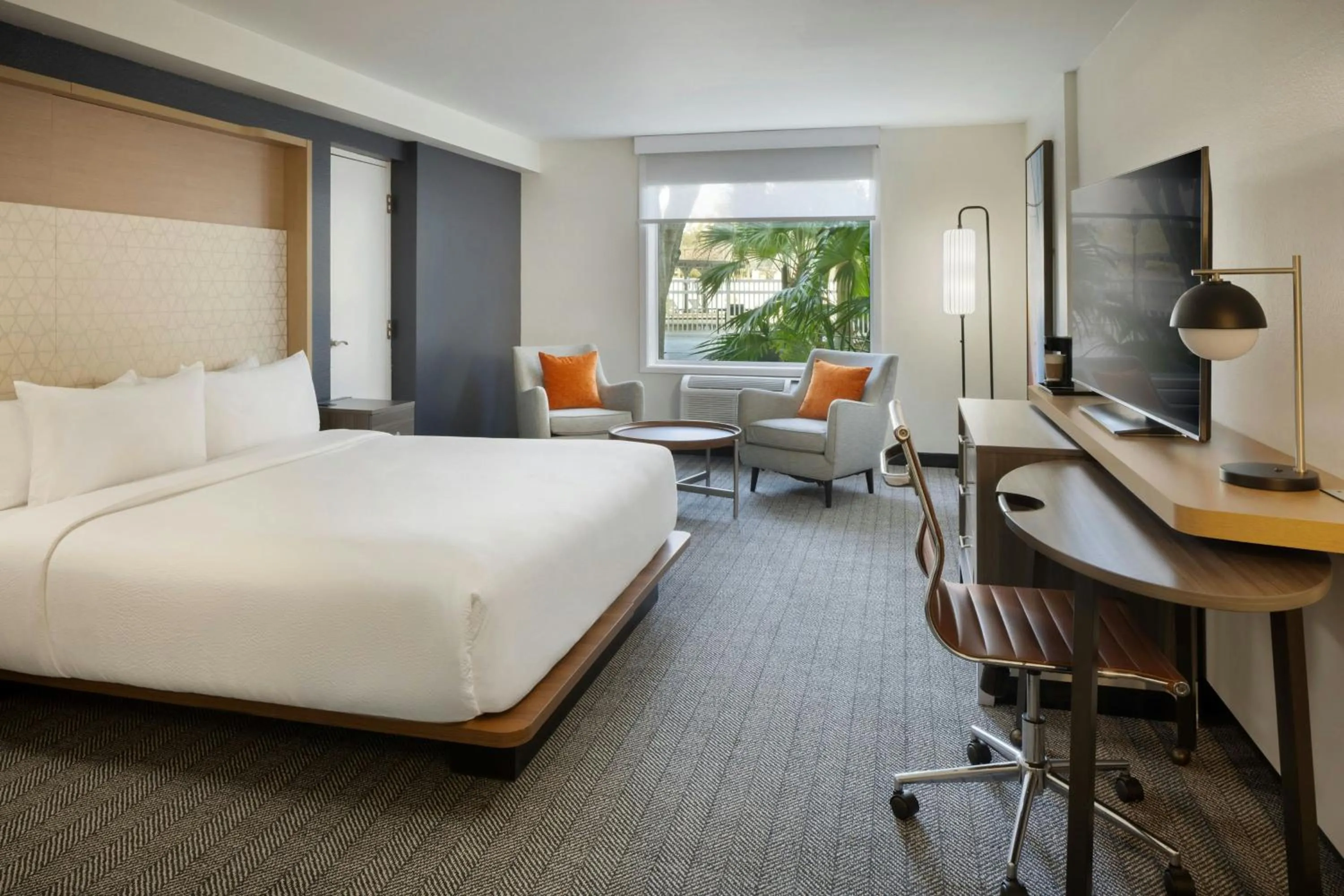 Photo of the whole room, Bed in Courtyard by Marriott across Universal Orlando