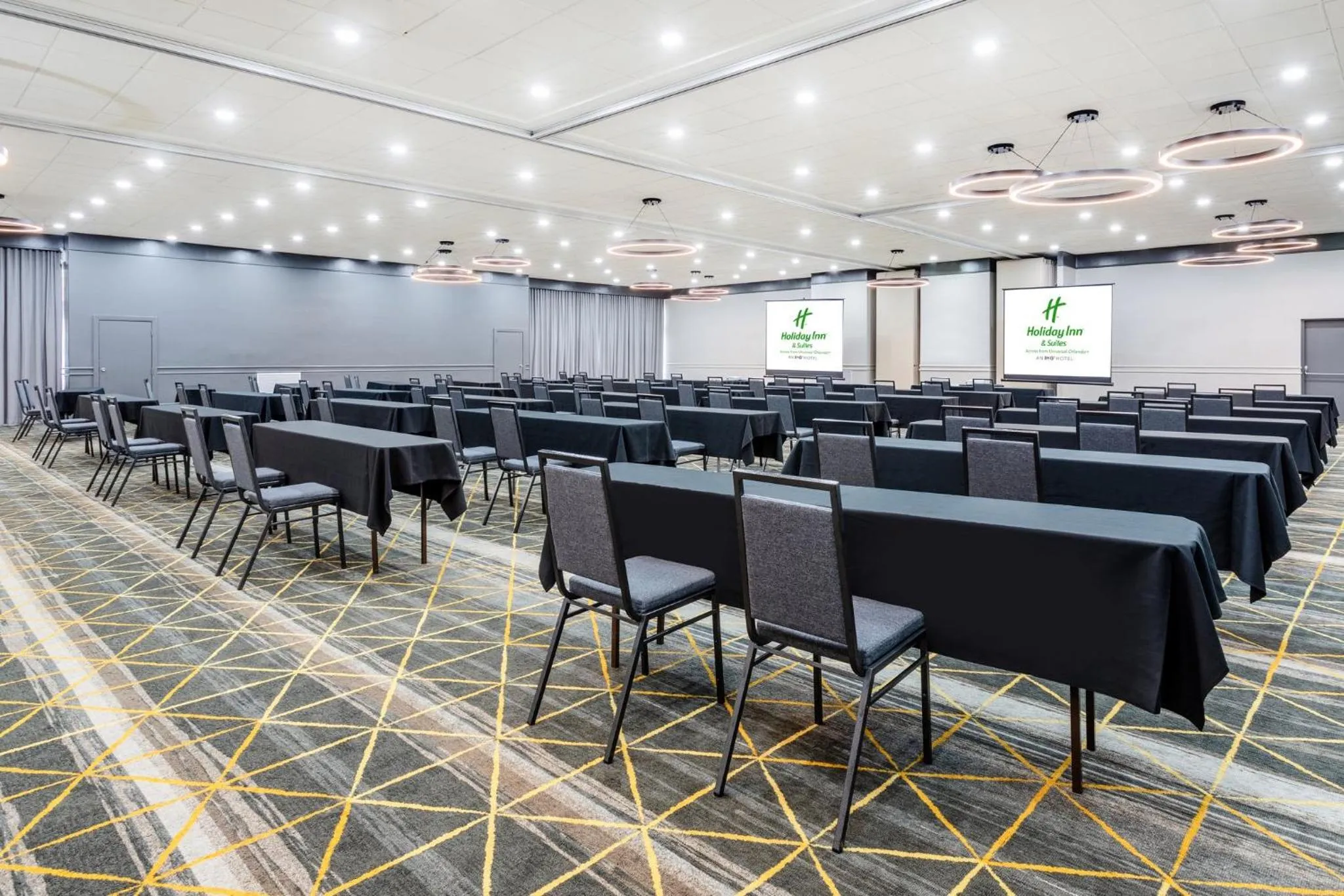 Meeting/conference room in Holiday Inn & Suites Across from Universal Orlando by IHG