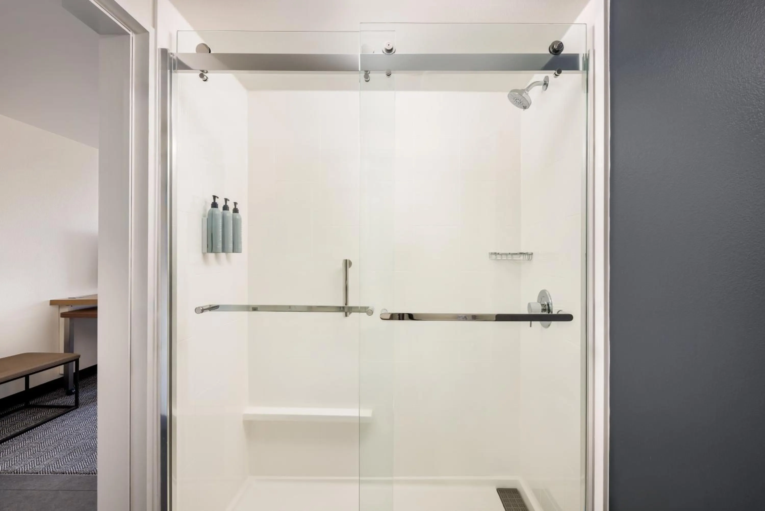 Bathroom in Courtyard by Marriott across Universal Orlando