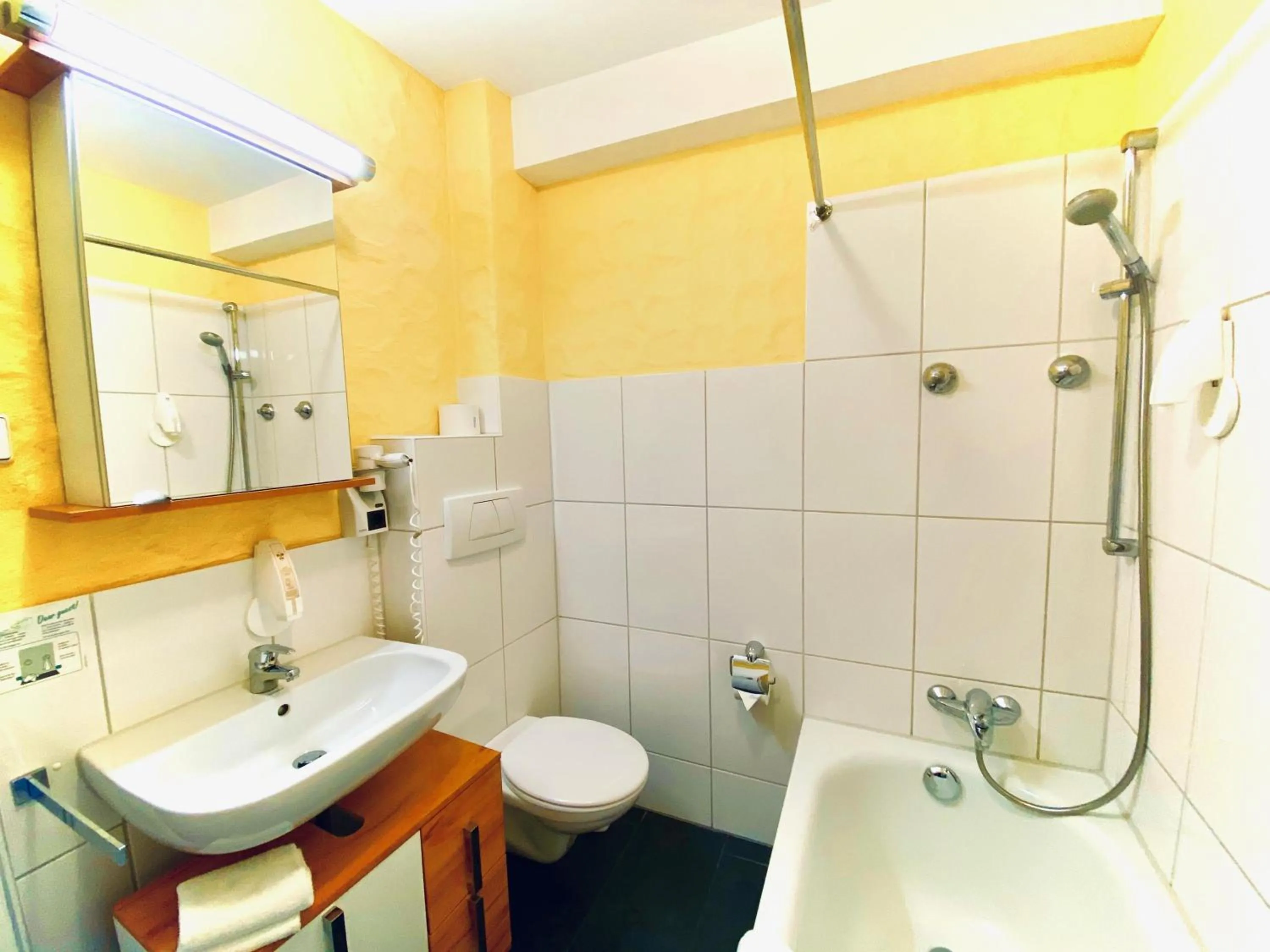 Bathroom in Kulinarium an der Glems