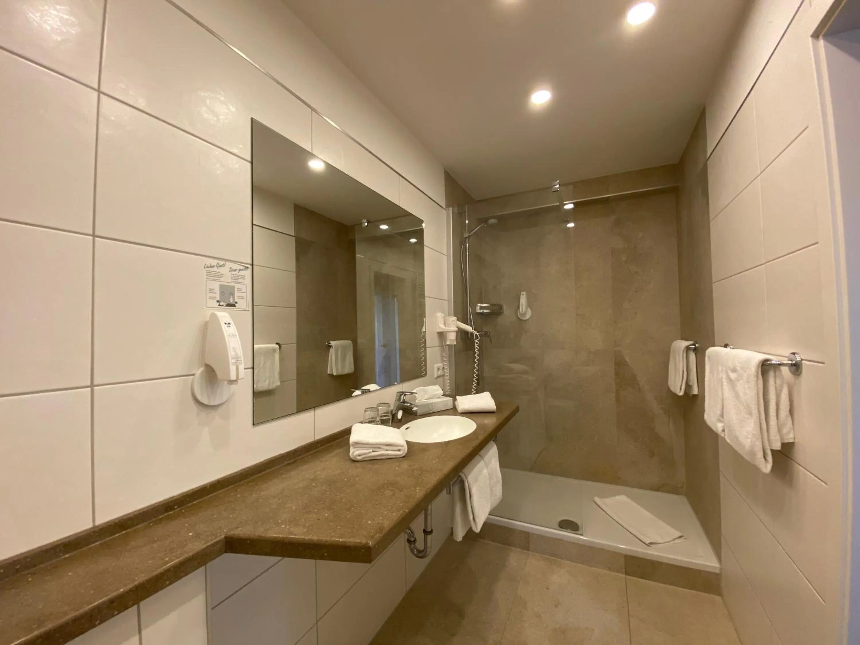 Bathroom in Kulinarium an der Glems