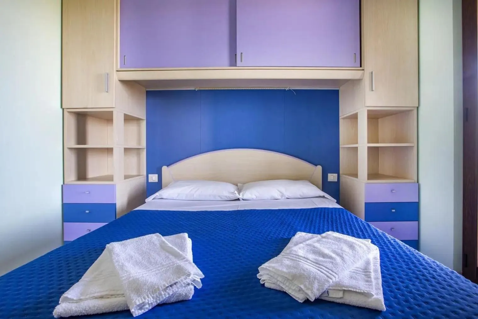 Bed in Appartamenti Anzà