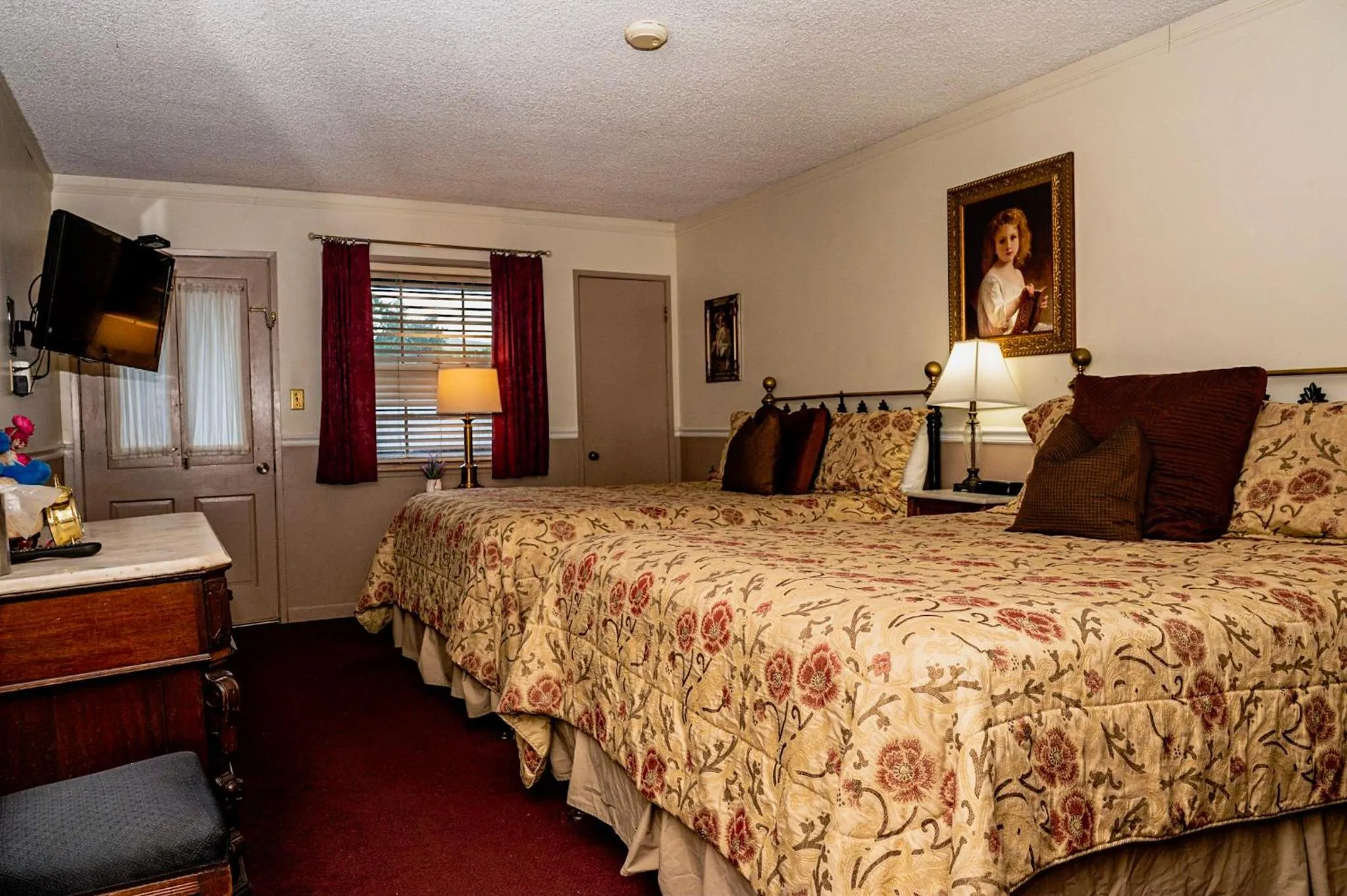 Bed in Gunn House Hotel