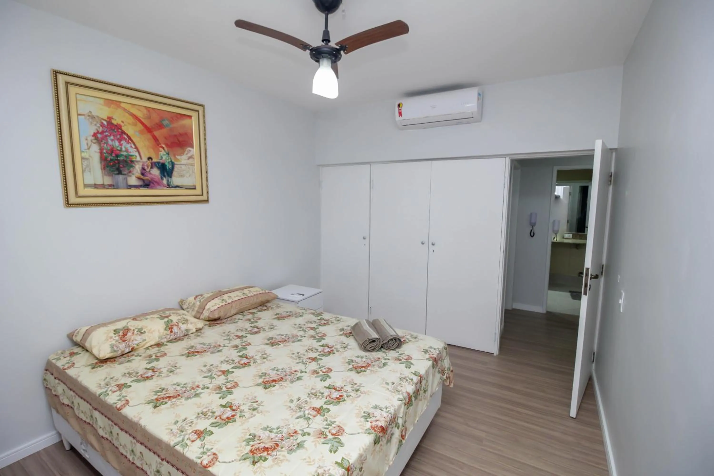 Bed in Copacabana Star quatro quartos