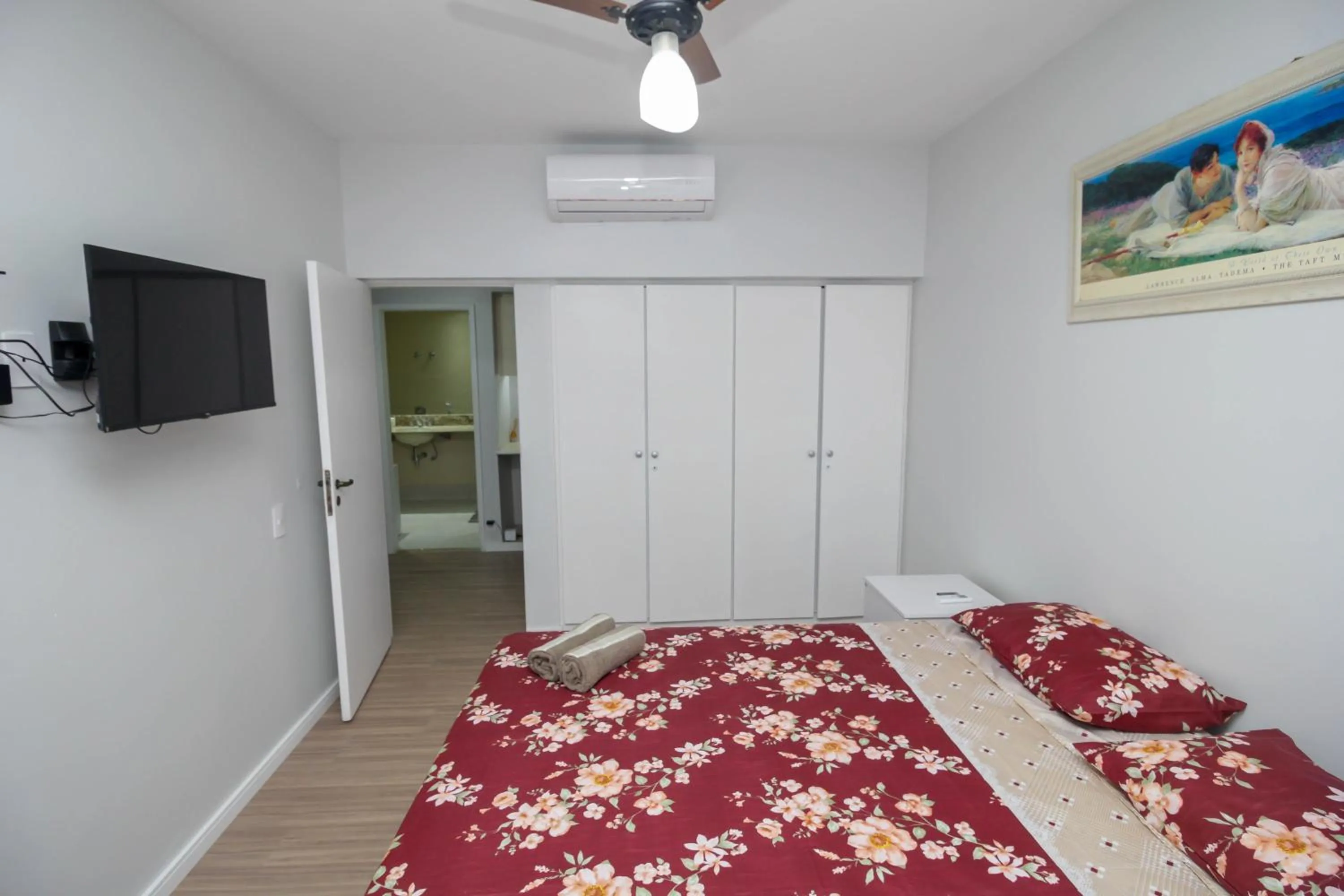 Bed in Copacabana Star quatro quartos