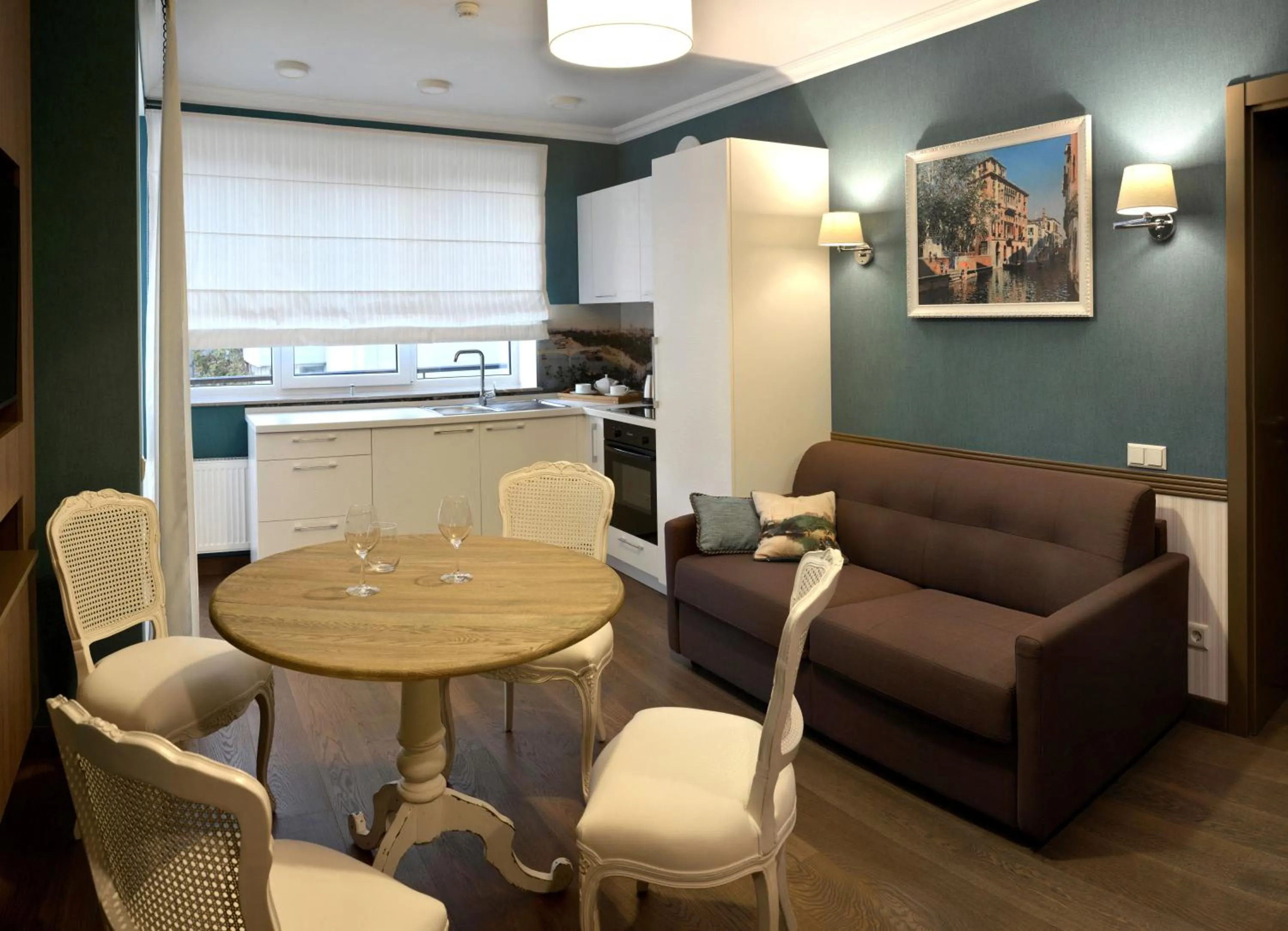 Dining area in ZENTRUM Hotel