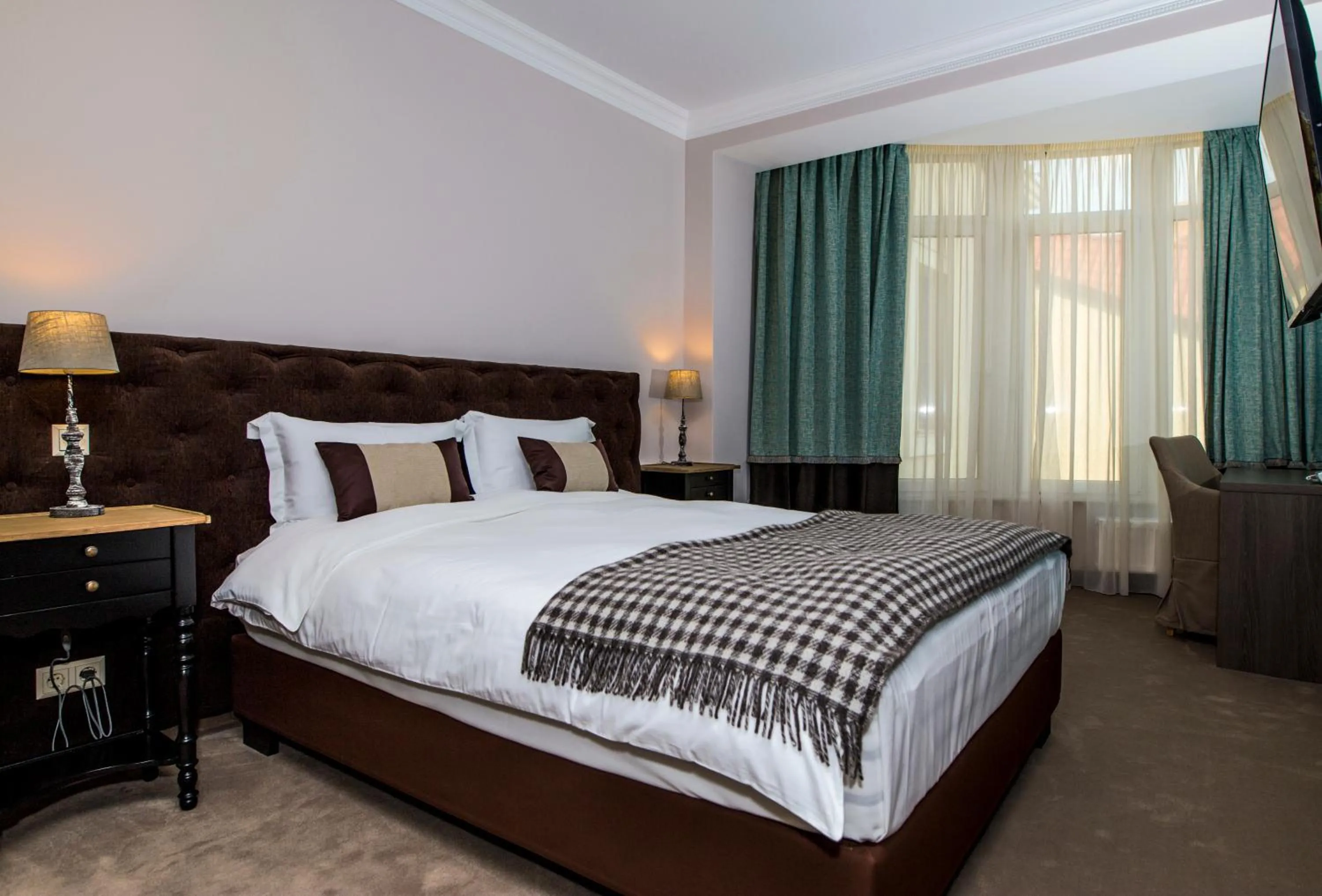 Bedroom, Bed in ZENTRUM Hotel