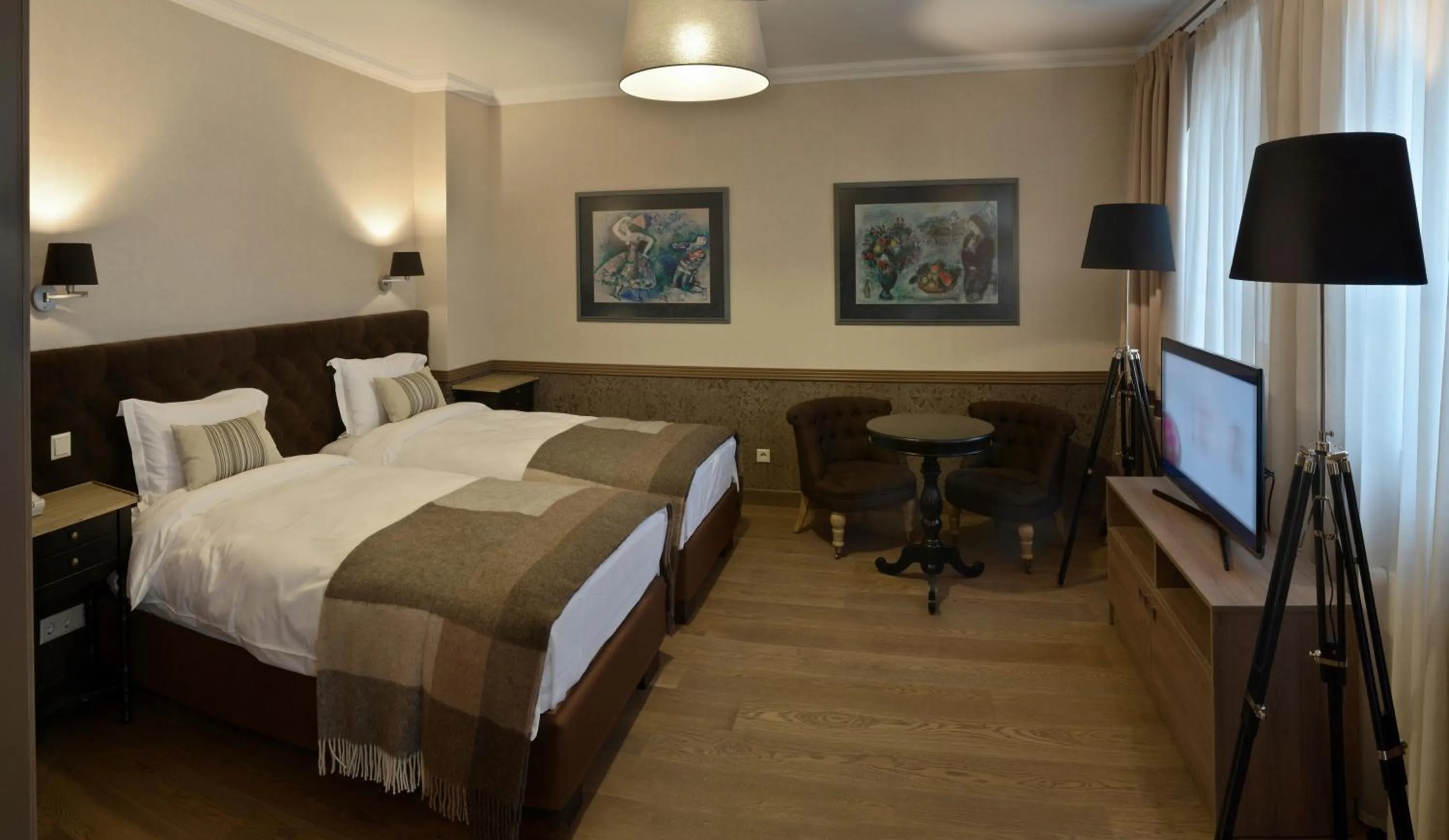 Bed in ZENTRUM Hotel