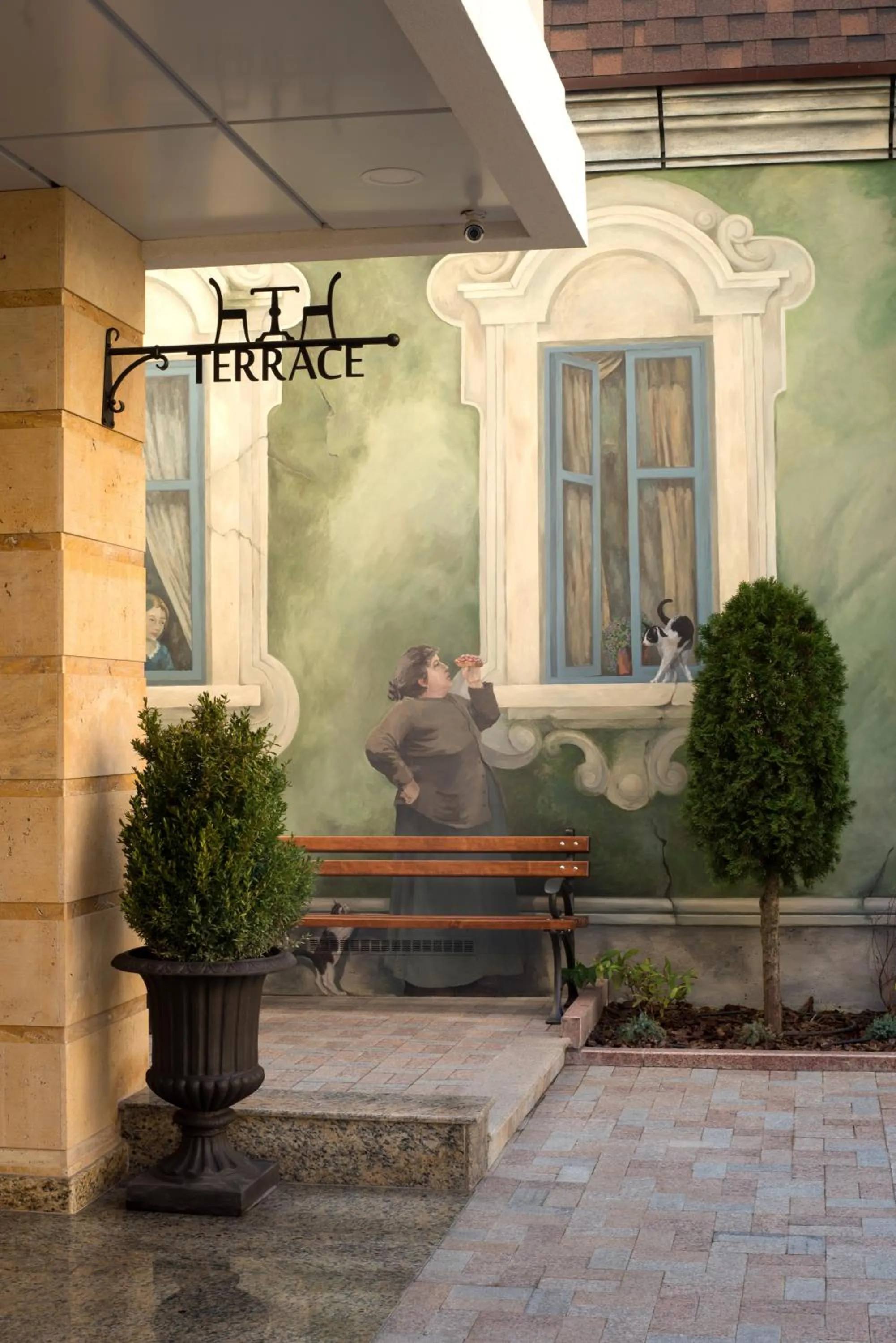 Restaurant/places to eat in ZENTRUM Hotel