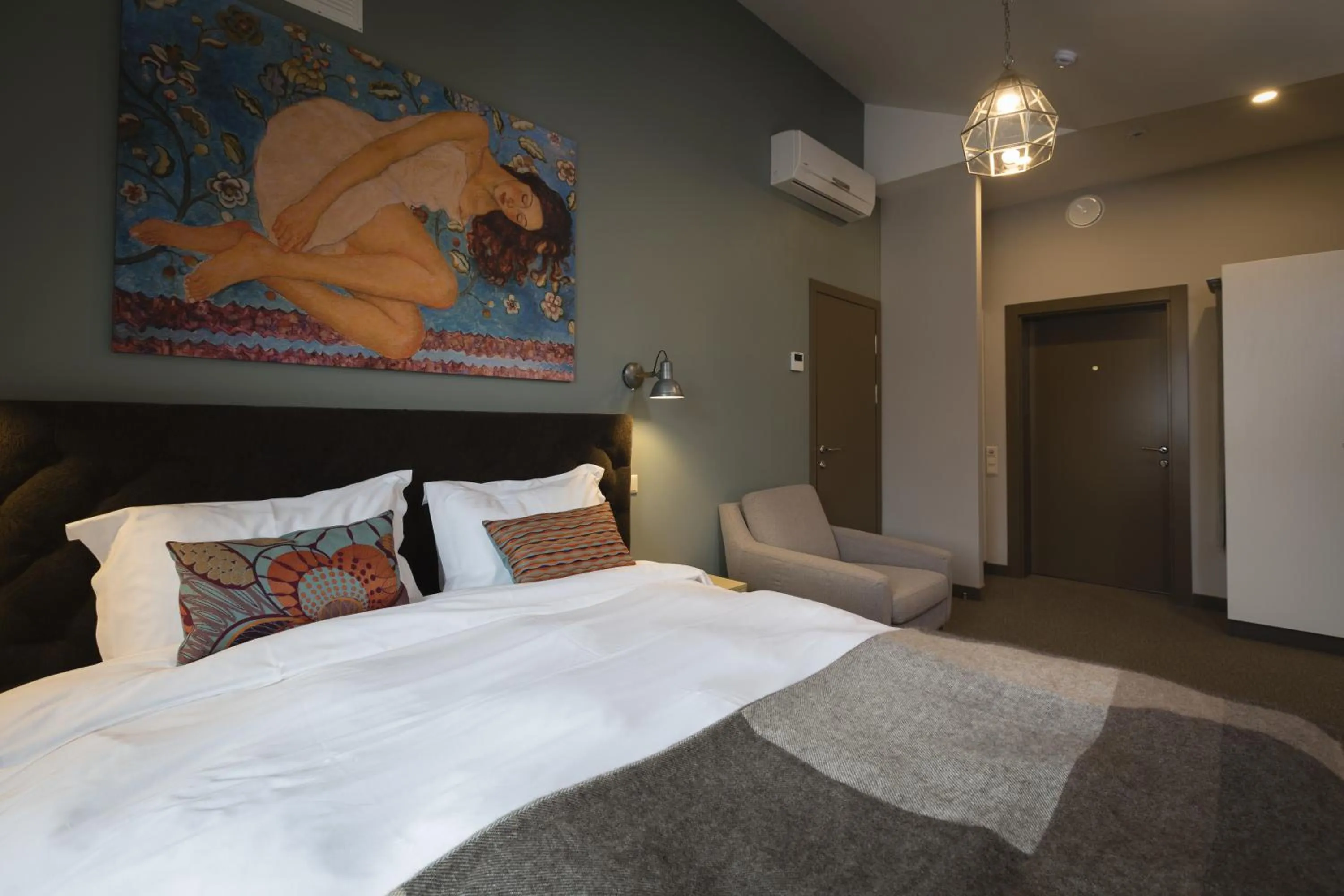 Bed in ZENTRUM Hotel