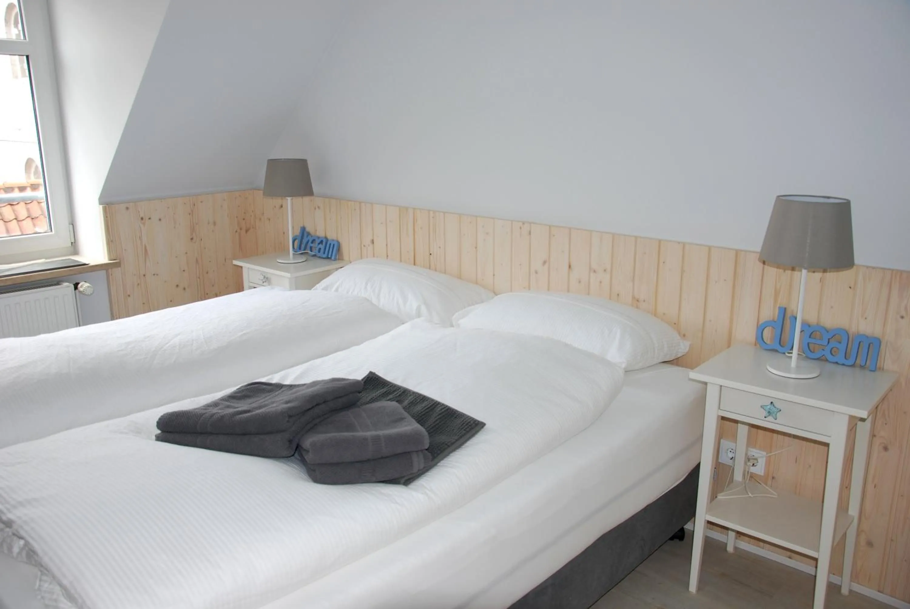 Photo of the whole room, Bed in Meine ECKE 1