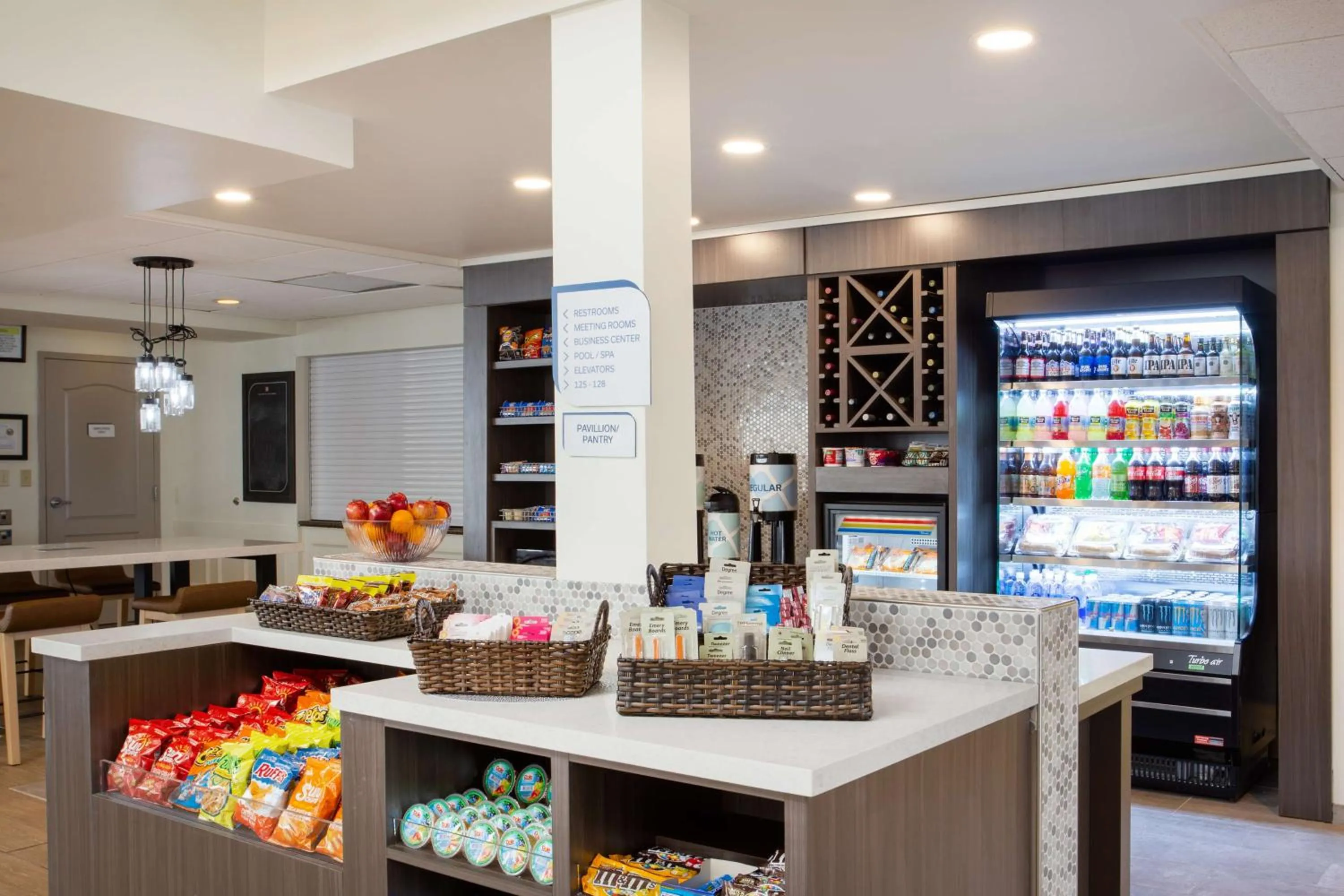 Restaurant/places to eat in Hilton Garden Inn Nashville Smyrna