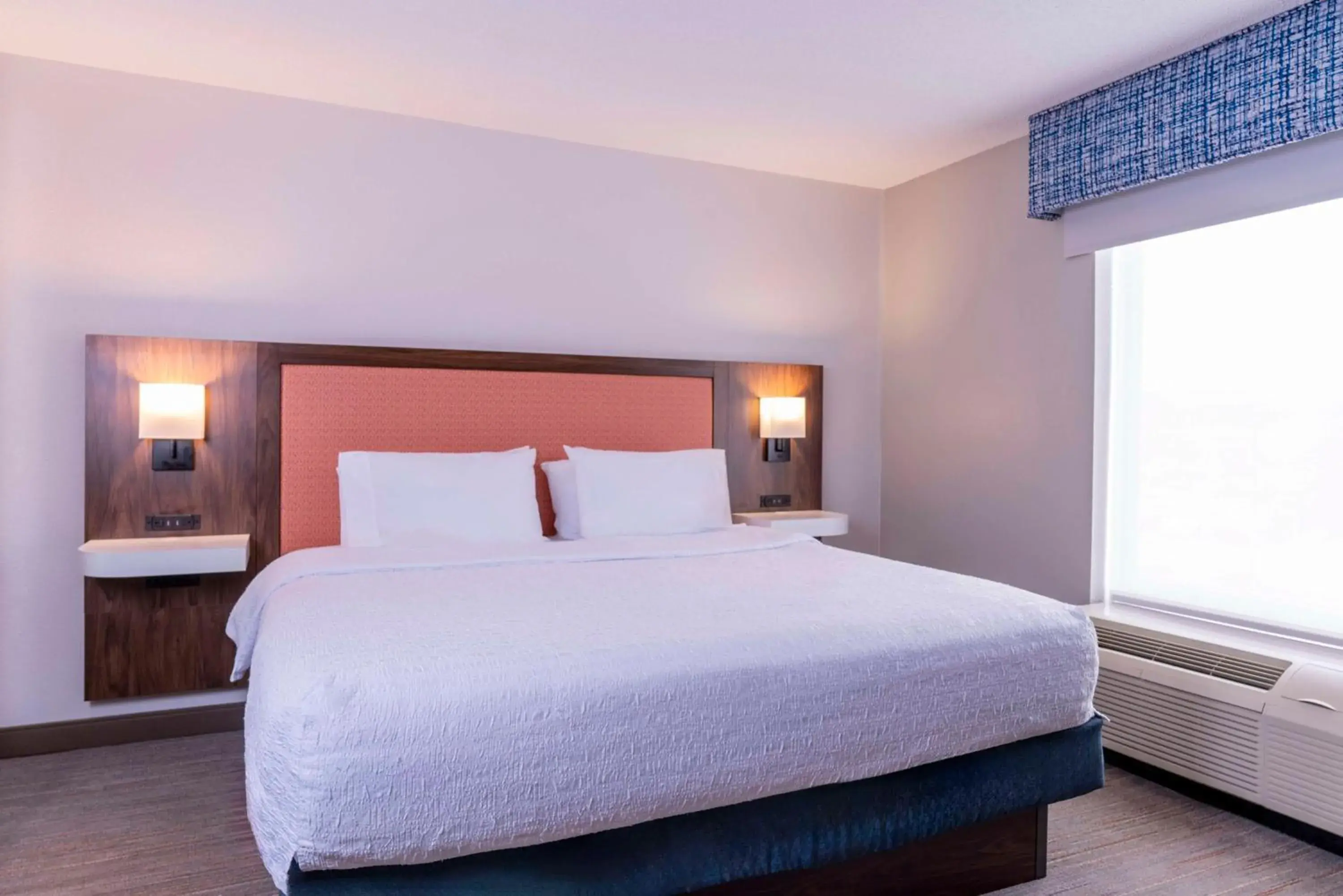 One-Bedroom Suite - Non-Smoking in Hampton Inn & Suites St. Louis-Chesterfield One-Bedroom Suite - Non-Smoking in Hampton Inn & Suites St. Louis-Chesterfield