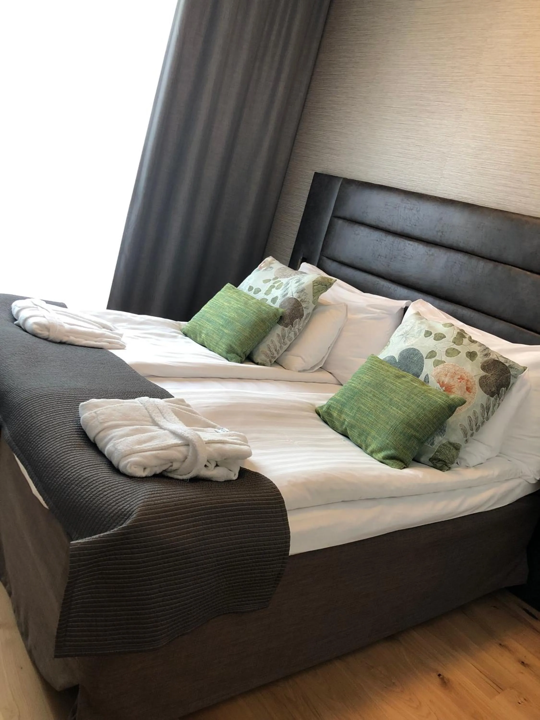 Bed in Home Hotel Victoria