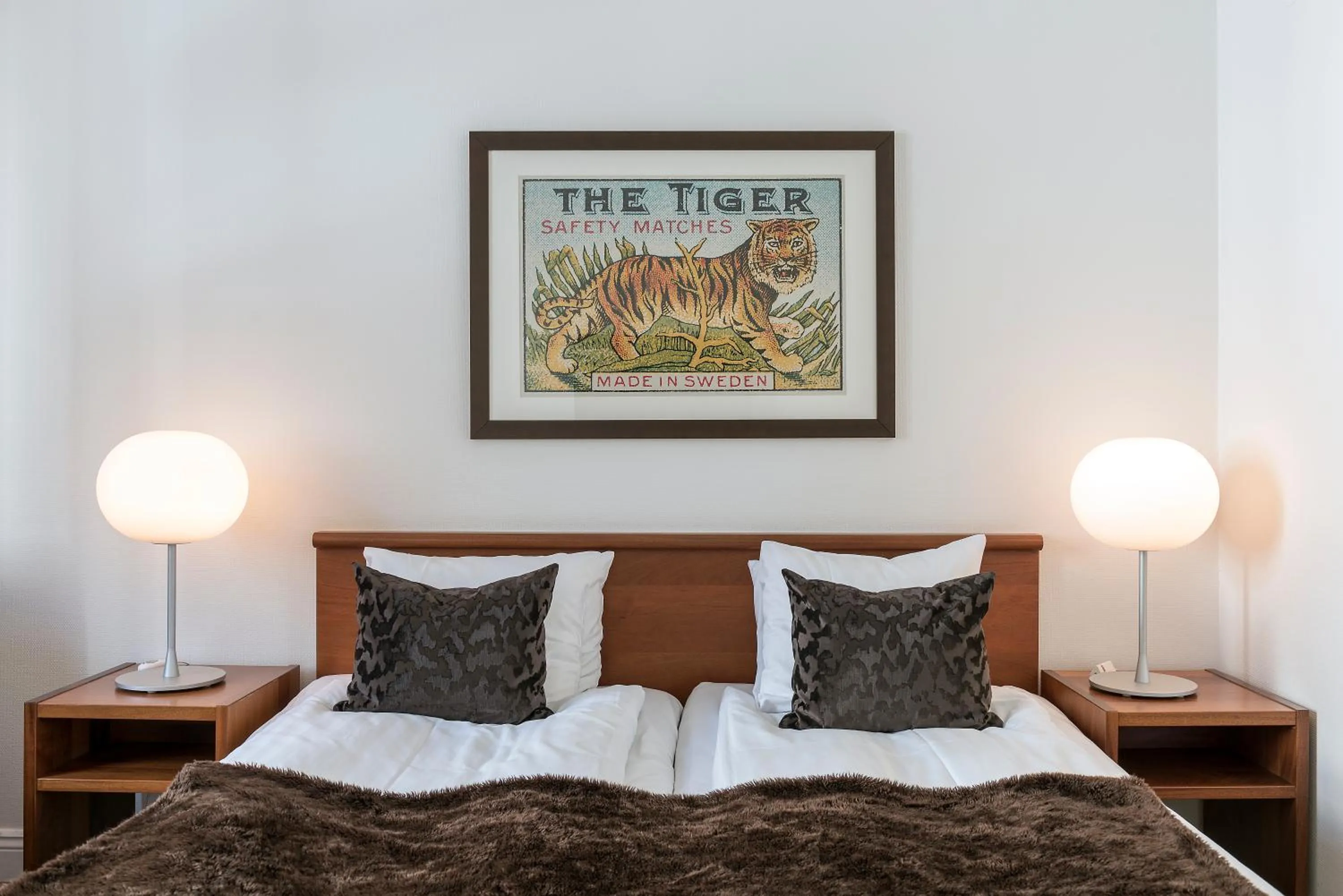 Photo of the whole room, Bed in Home Hotel Victoria