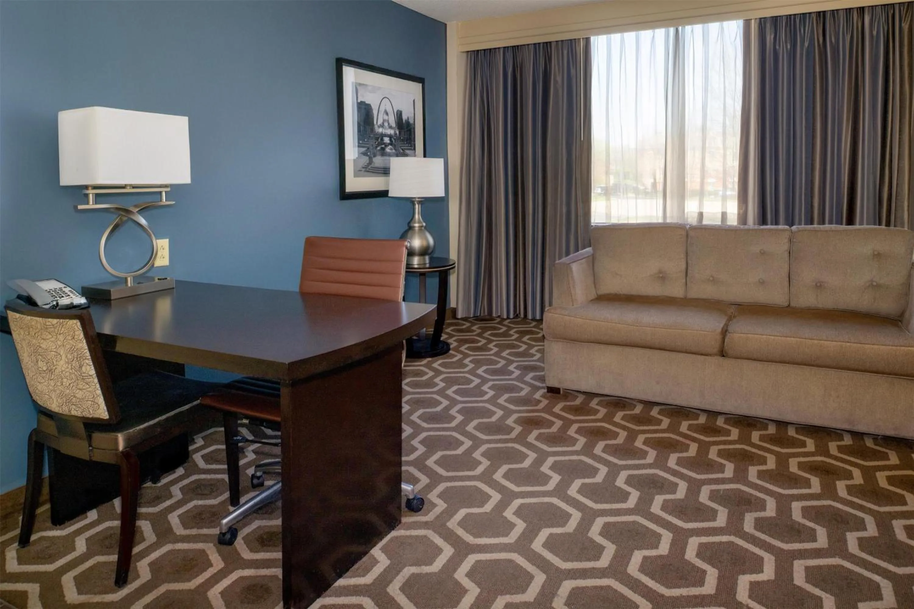 Bedroom in Embassy Suites by Hilton St Louis Airport