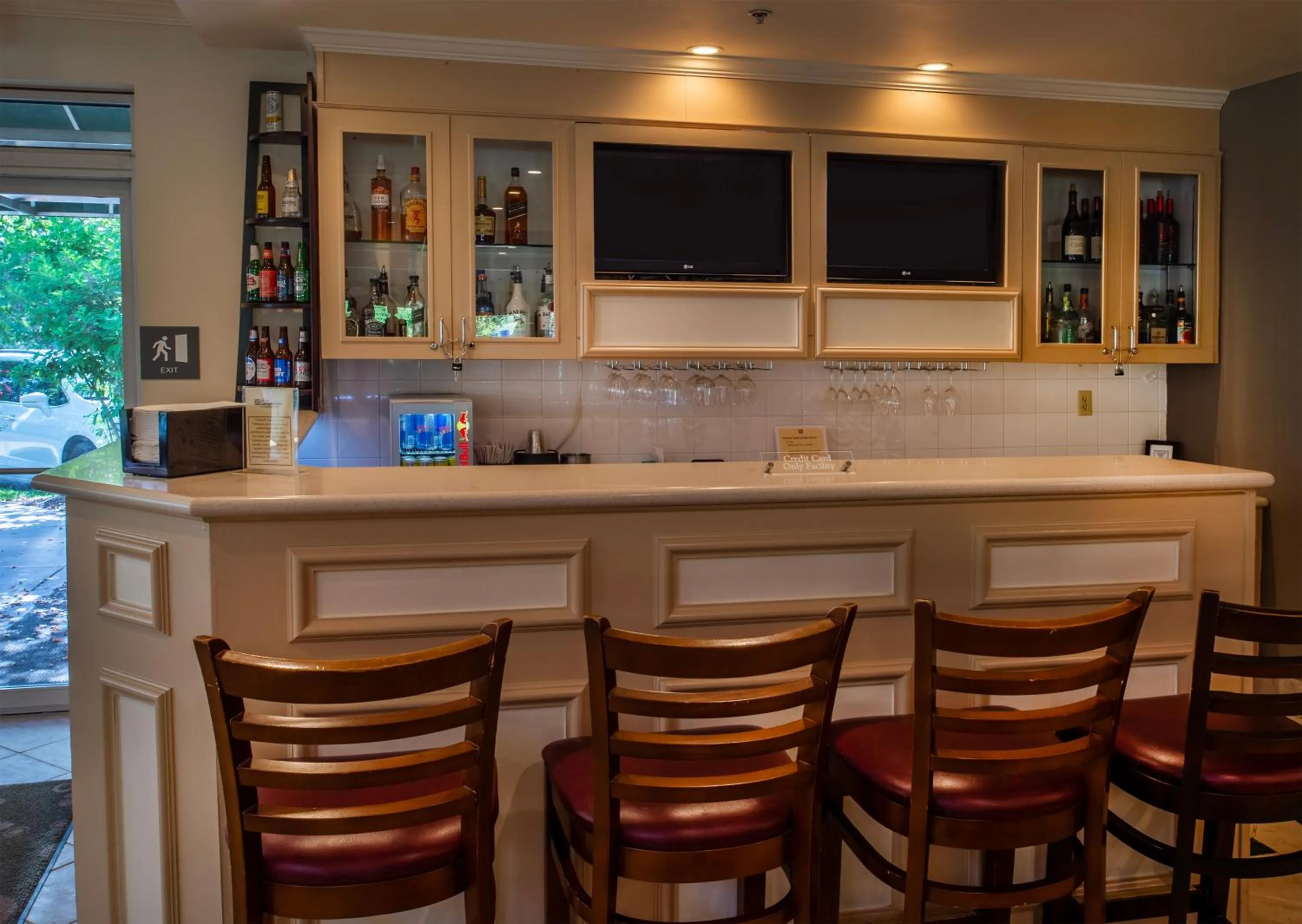 Lounge or bar in Hilton Garden Inn St. Louis/Chesterfield