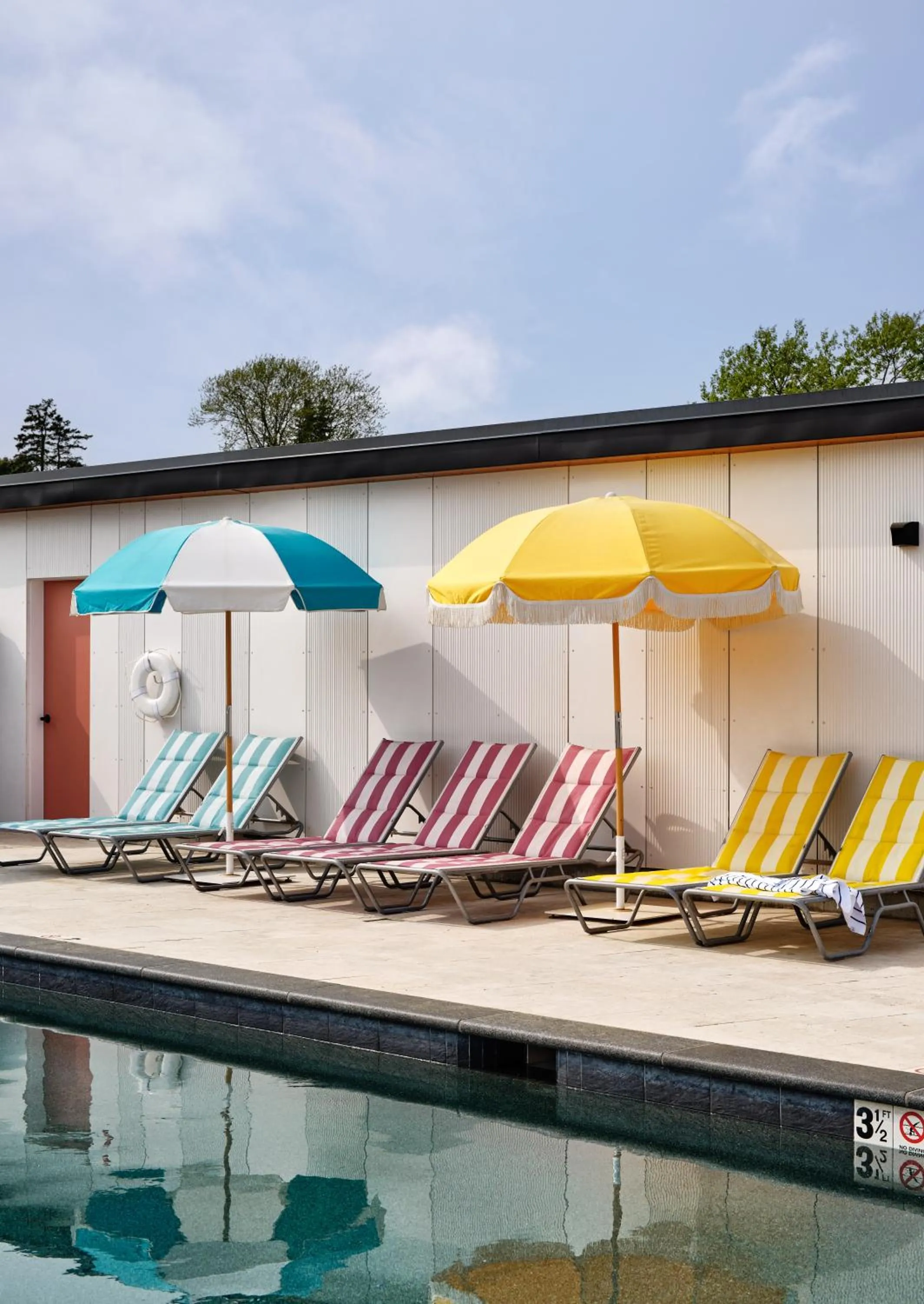 Property building in York Beach Surf Club