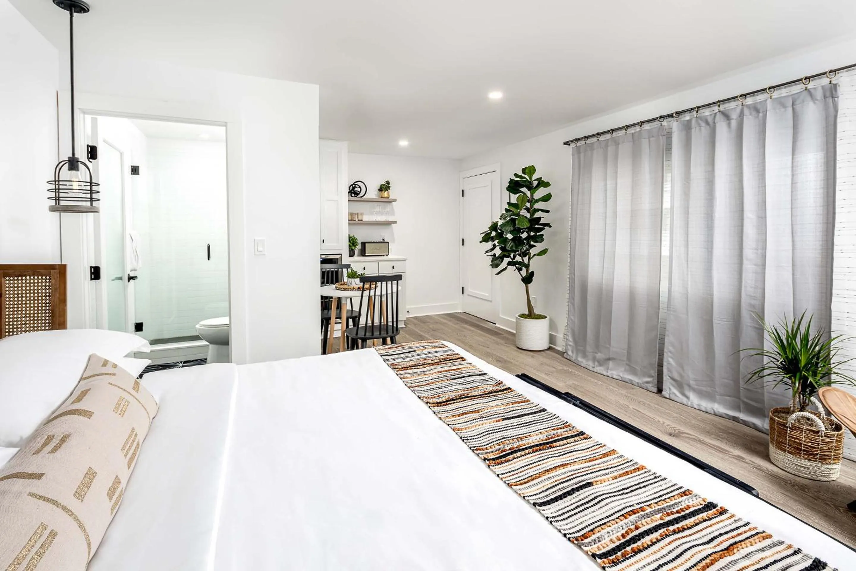 Bed in York Beach Surf Club