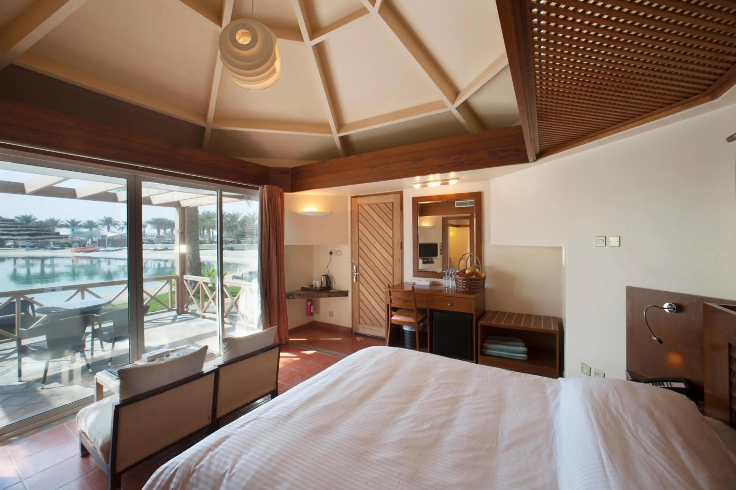 Balcony/Terrace, Bed in AlBander Hotel & Resort