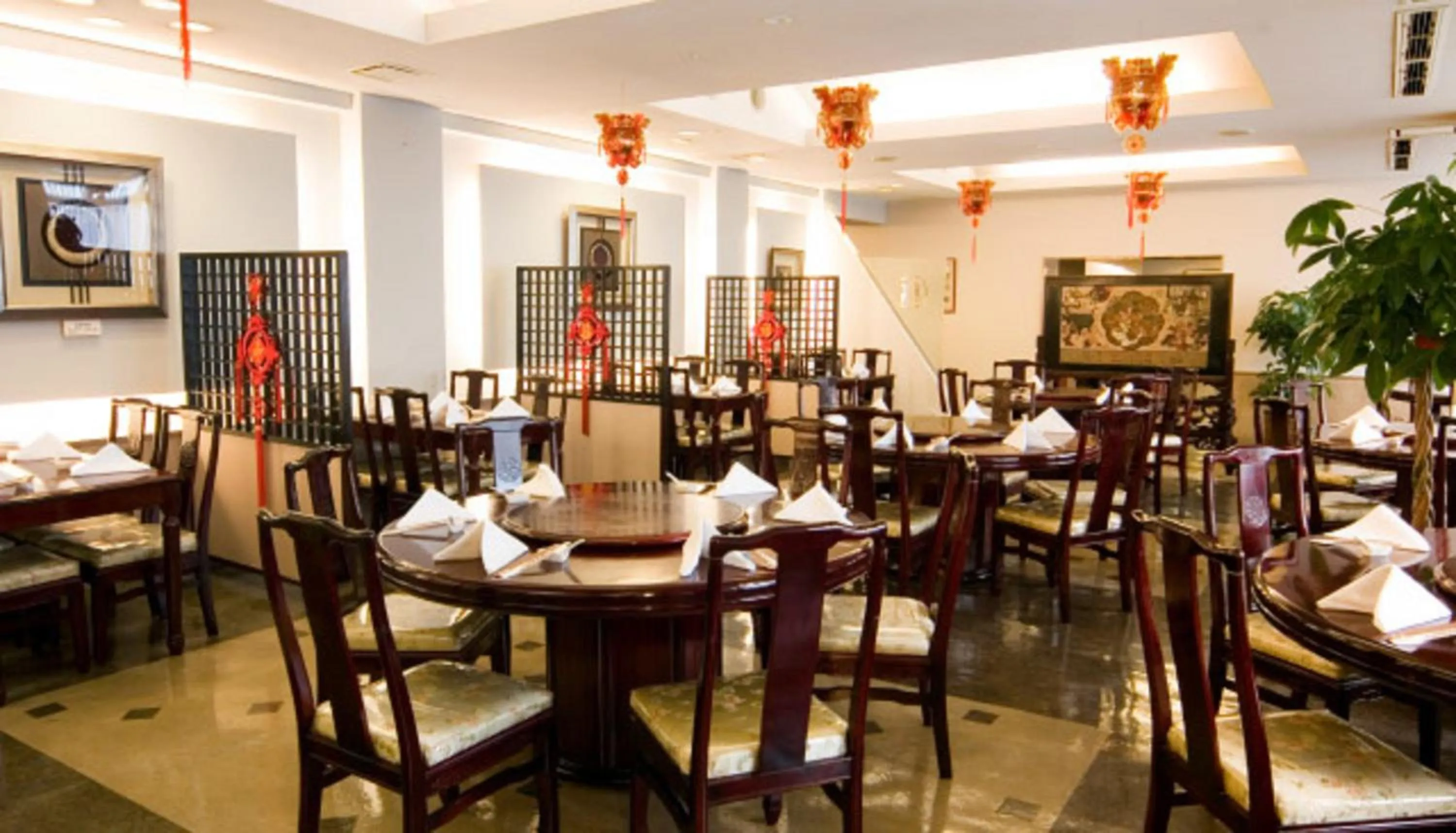 Restaurant/Places to Eat in Ogaki Forum Hotel