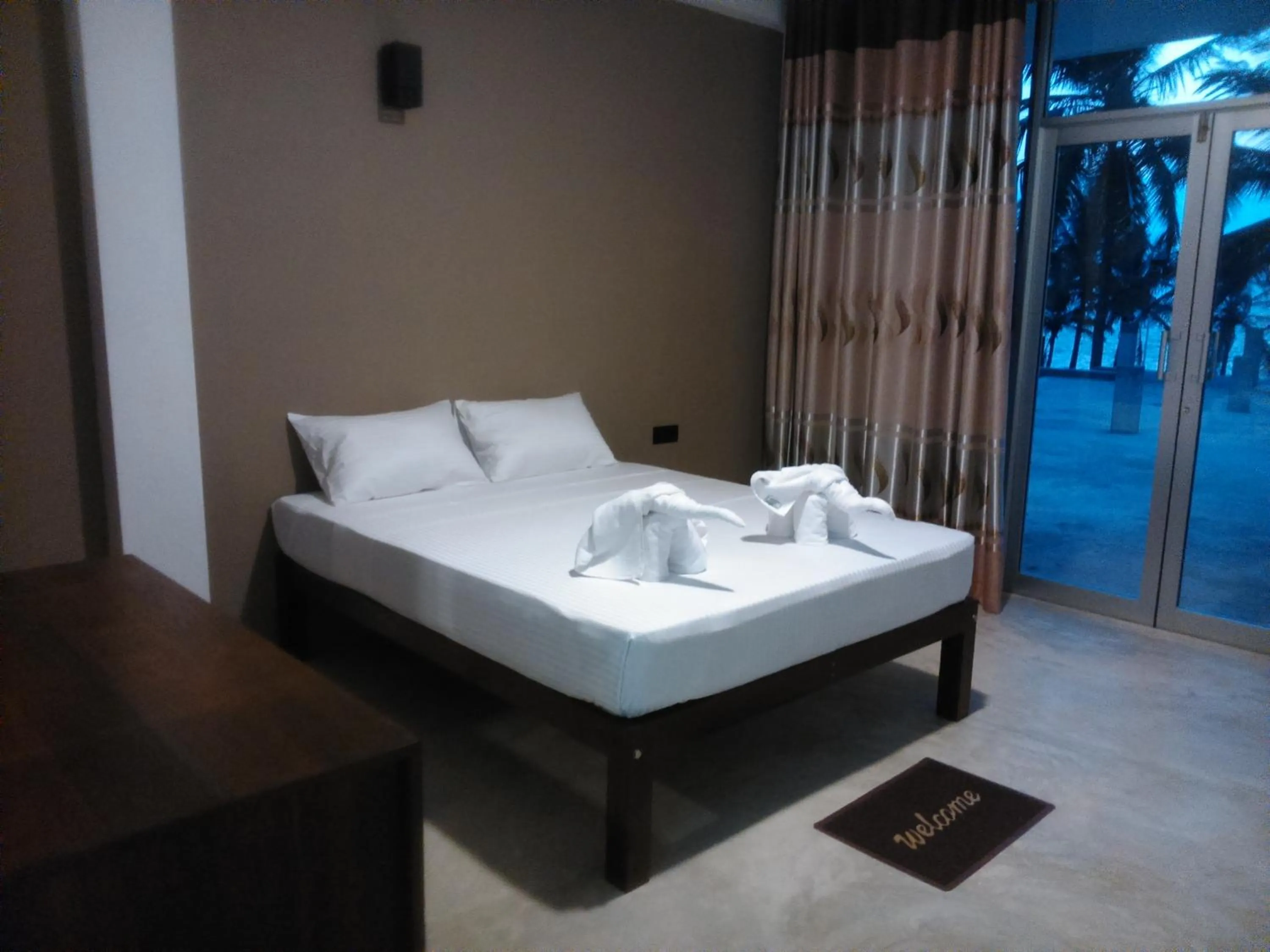 Bed in Saara Beach Hotel